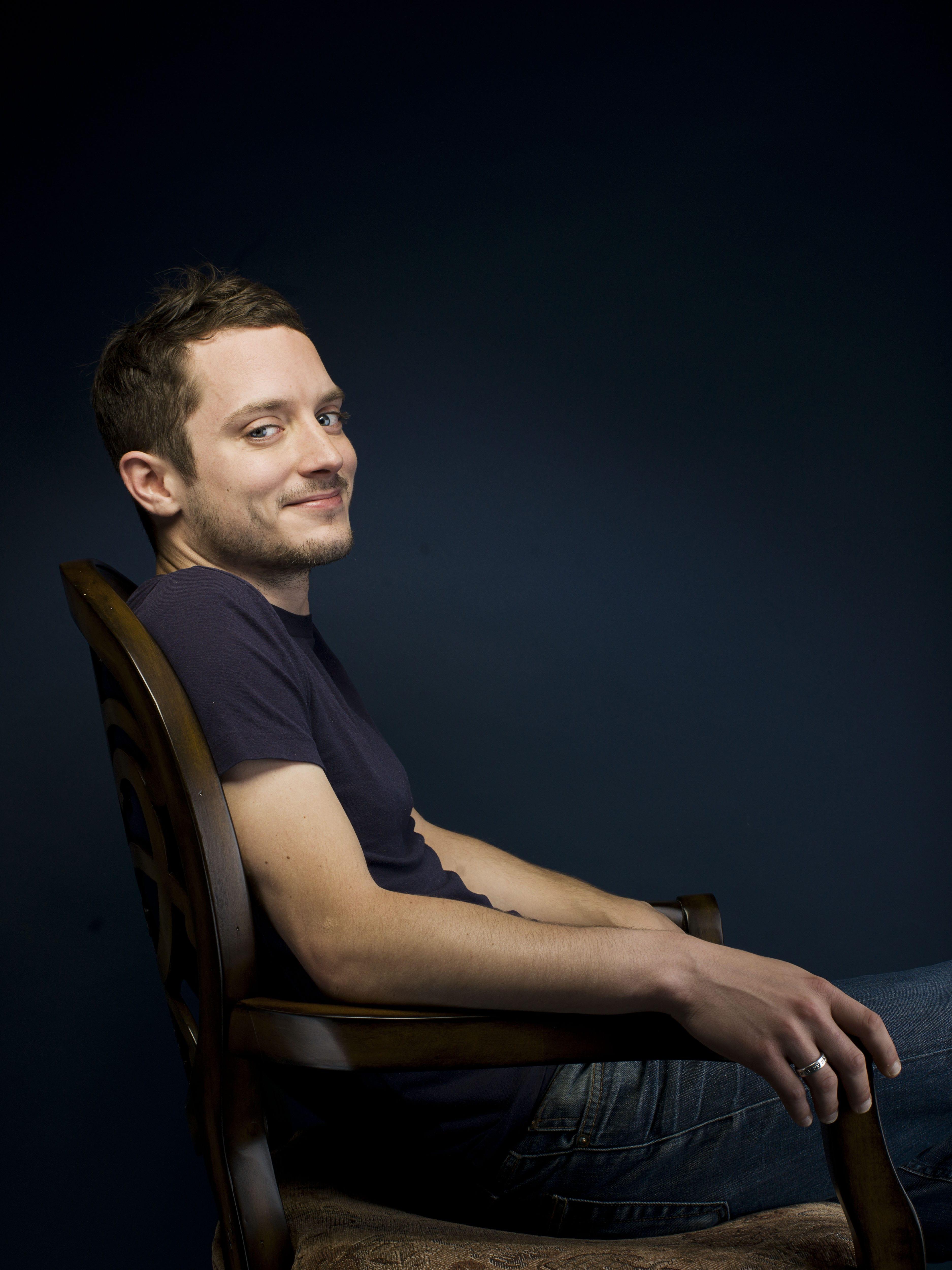 3750x5000 Elijah Wood HD