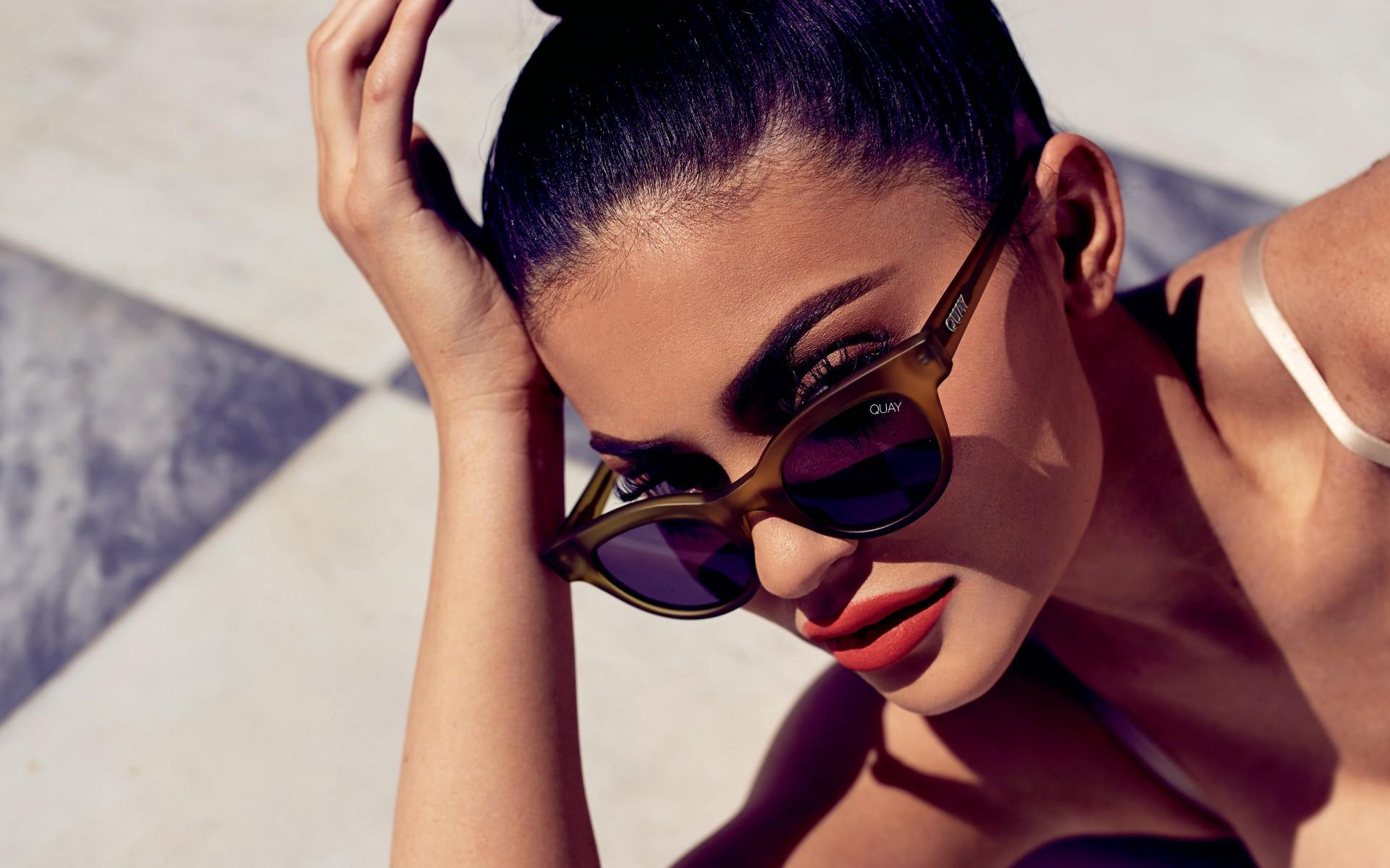1920x1200 Kylie Jenner Quay