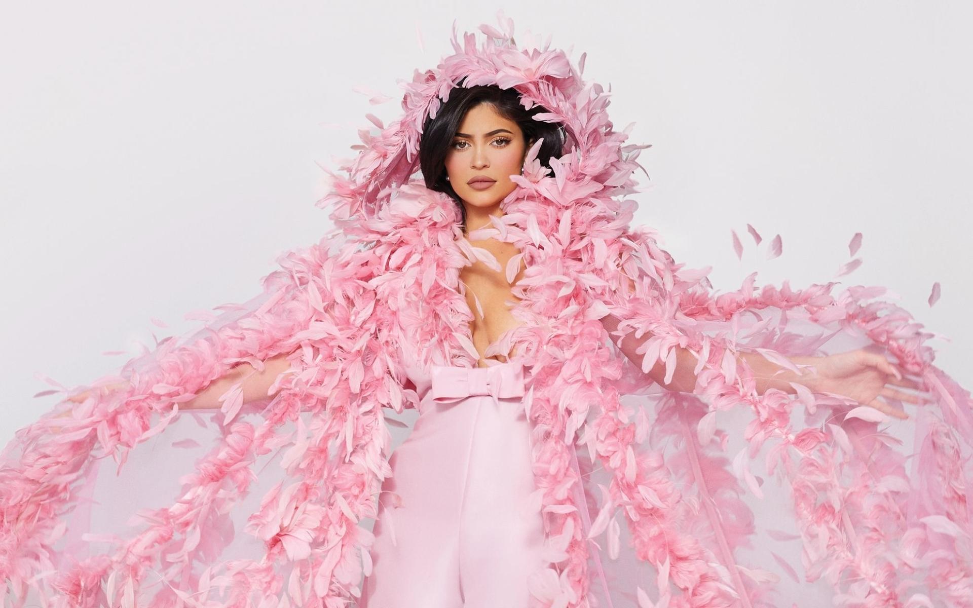 1920x1200 New Kylie Jenner 2020 1200P Wallpaper, HD Celebrities 4K Wallpaper, Image, Photo and Background