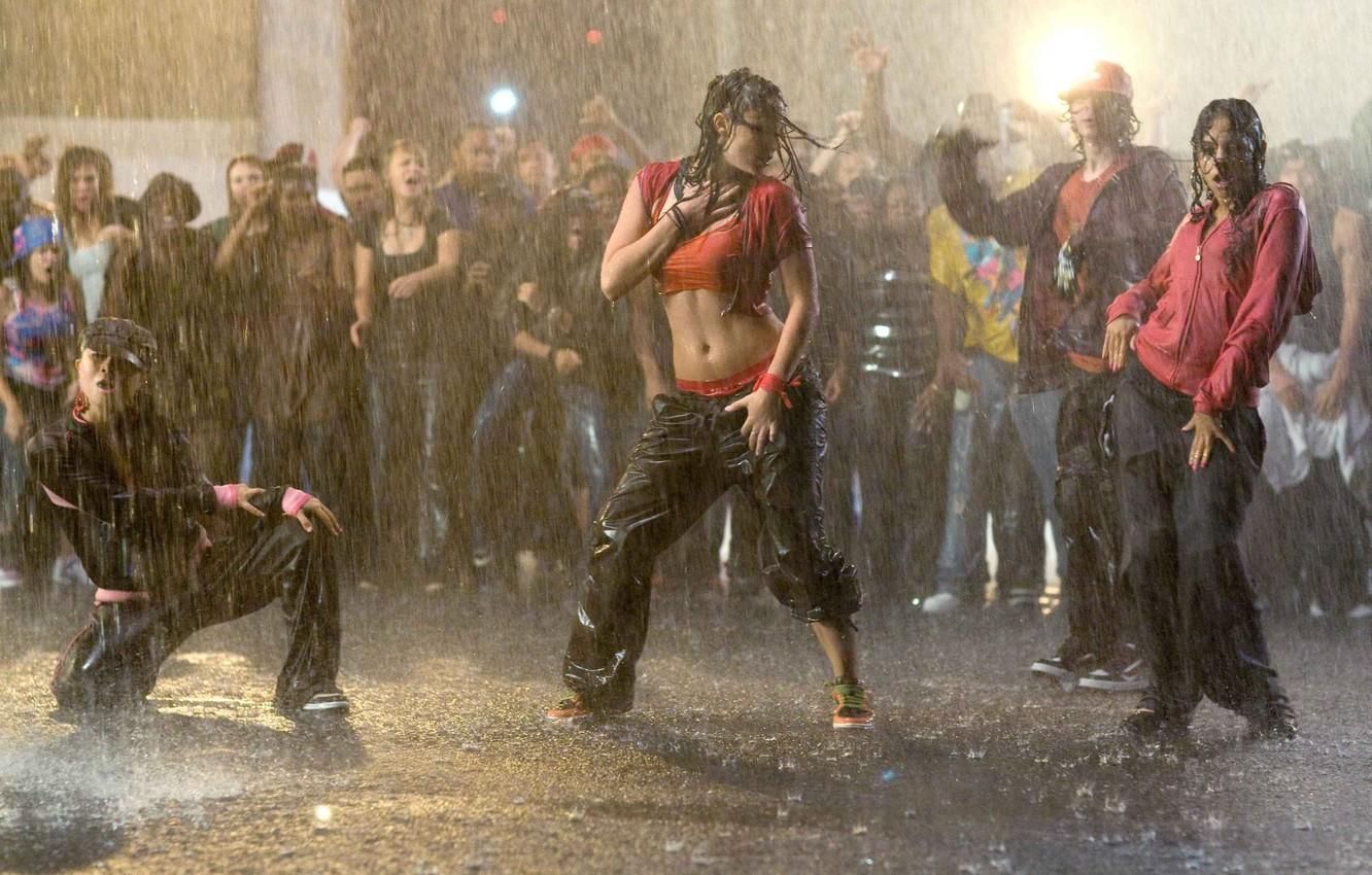 1332x850 Wallpaper Girls, Night, Rain, Movement, Dance, Wallpaper, Movie, Grace, The film, Lights, Night, Wallpaper, Rain, Dance, Dress, Drama image for desktop, section фильмы