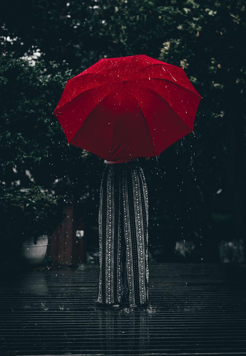 1000x1448 Woman In Rain Picture. Download Free Image