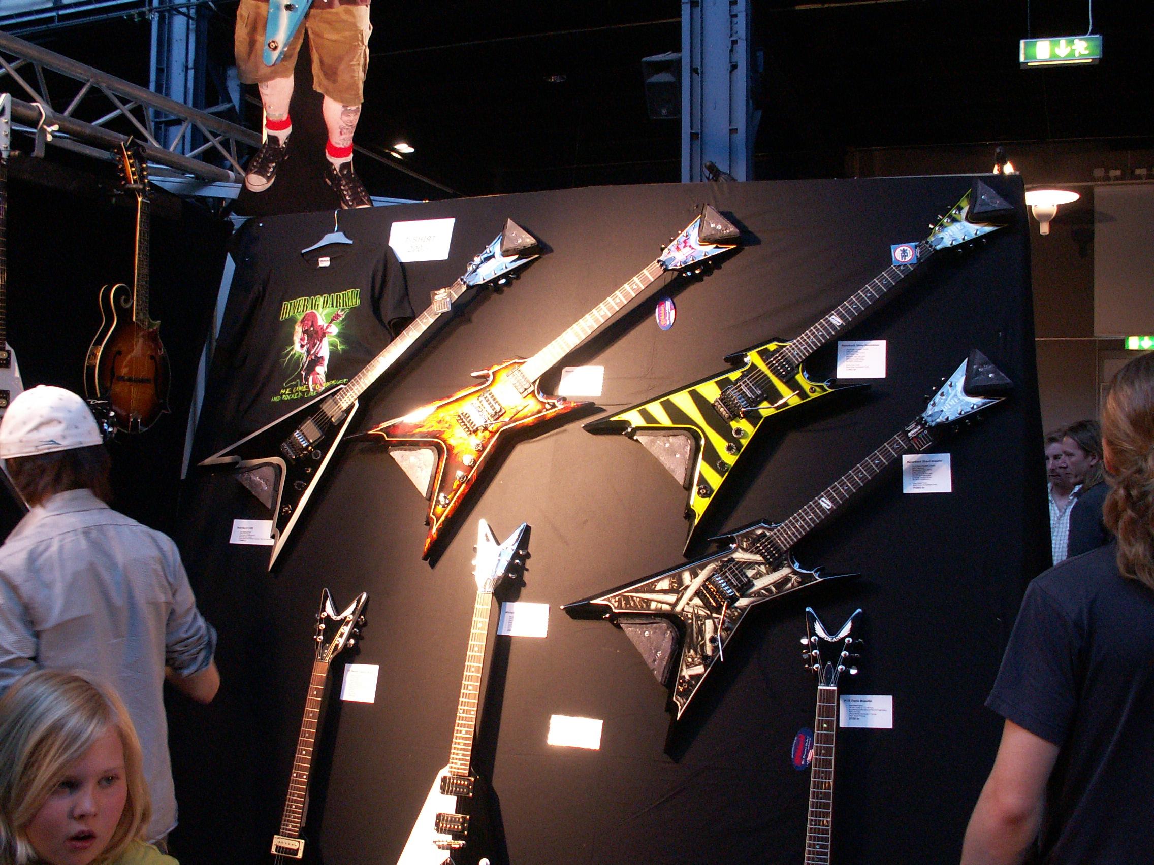 2272x1704 Dean Guitars FUZZ Guitar Show