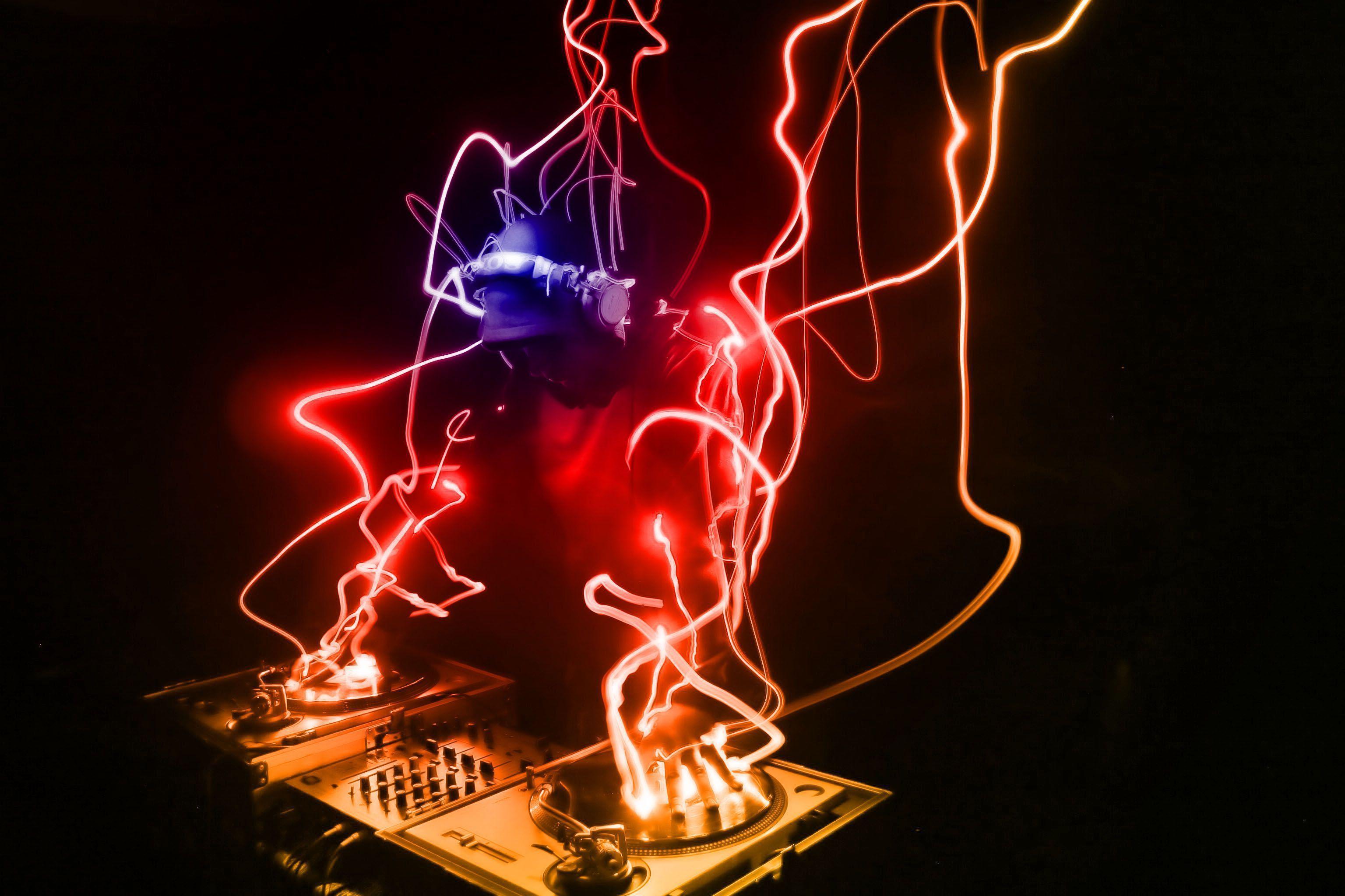 3072x2048 DJ Wallpaper FREE Picture