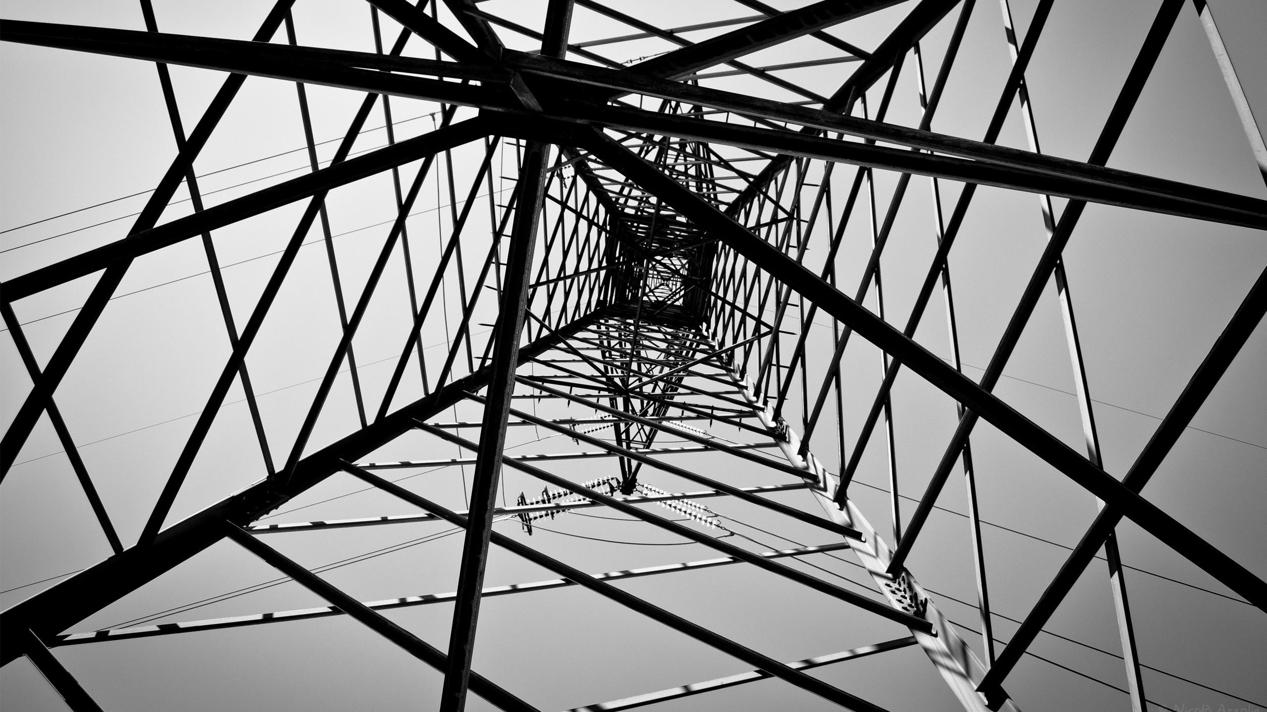 2560x1440 Electricity Pole Perspective desktop PC and Mac wallpaper