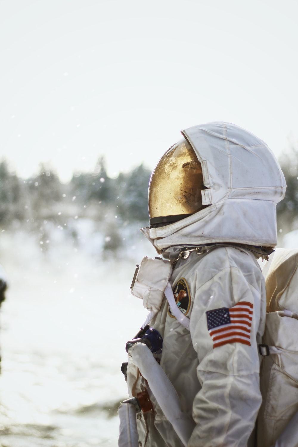 1000x1500 Astronaut Picture. Download Free Image