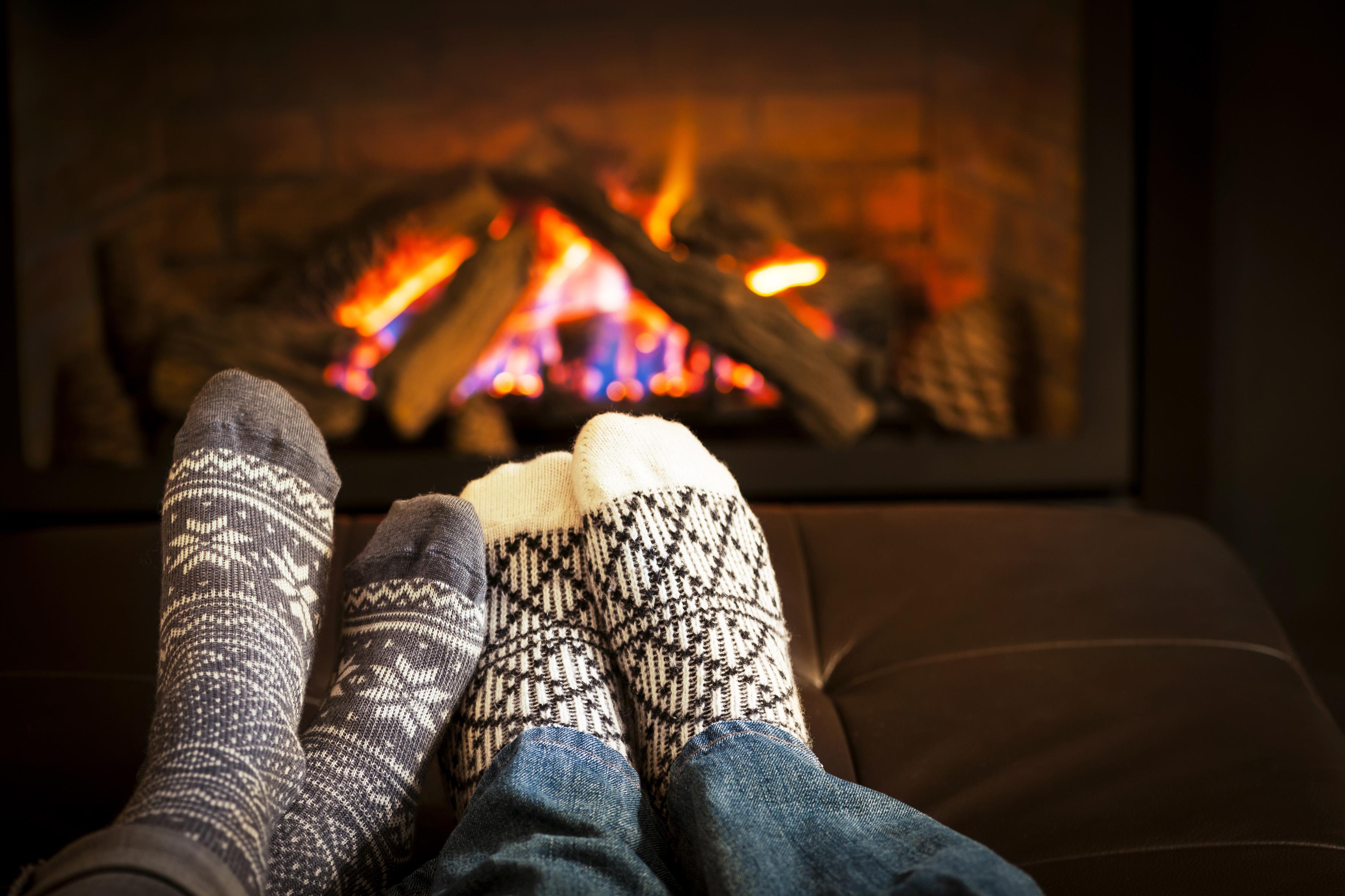 3543x2362 Winter Fire In Home