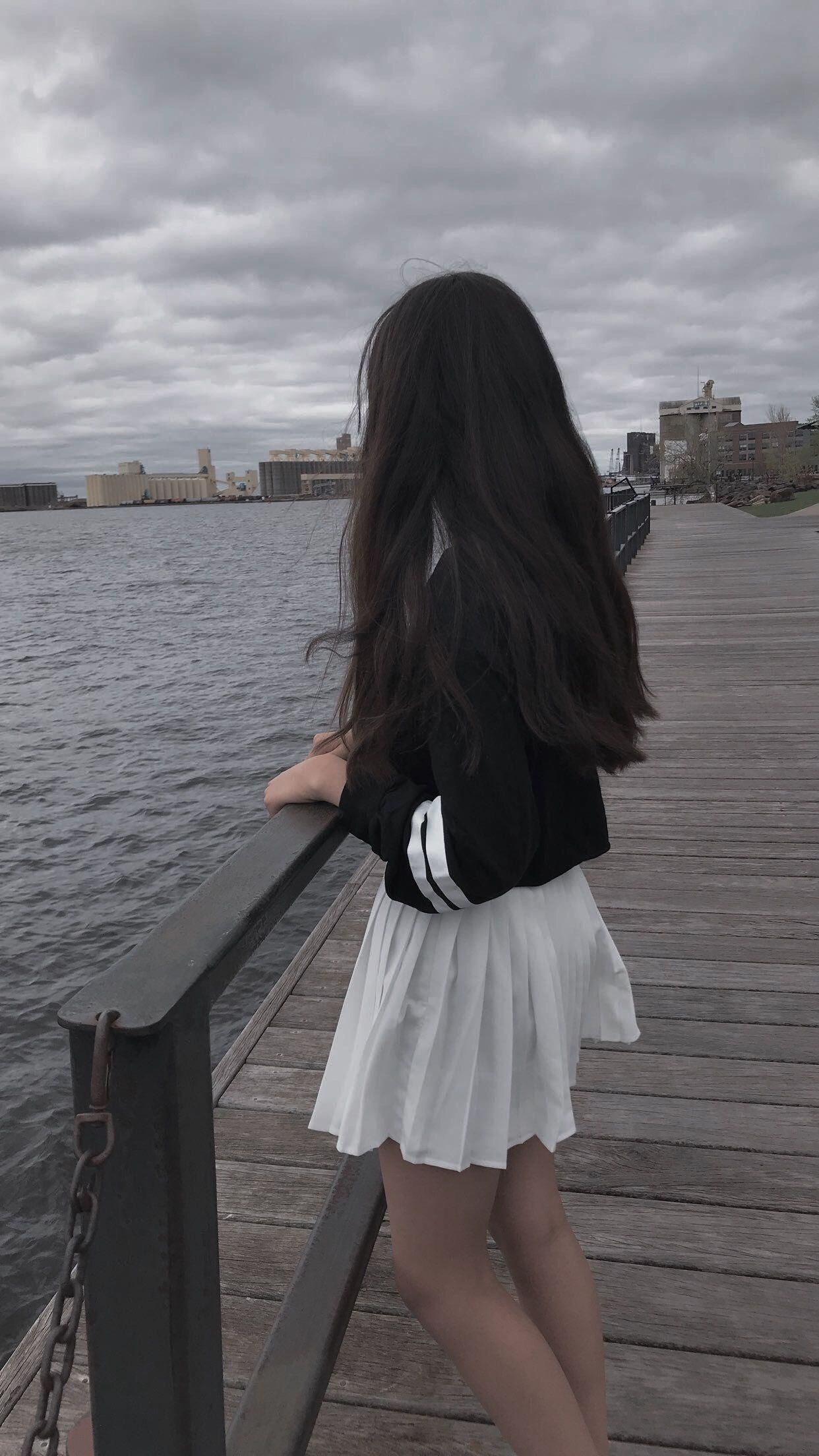 1242x2208 Aesthetic Korean Girl Wallpaper