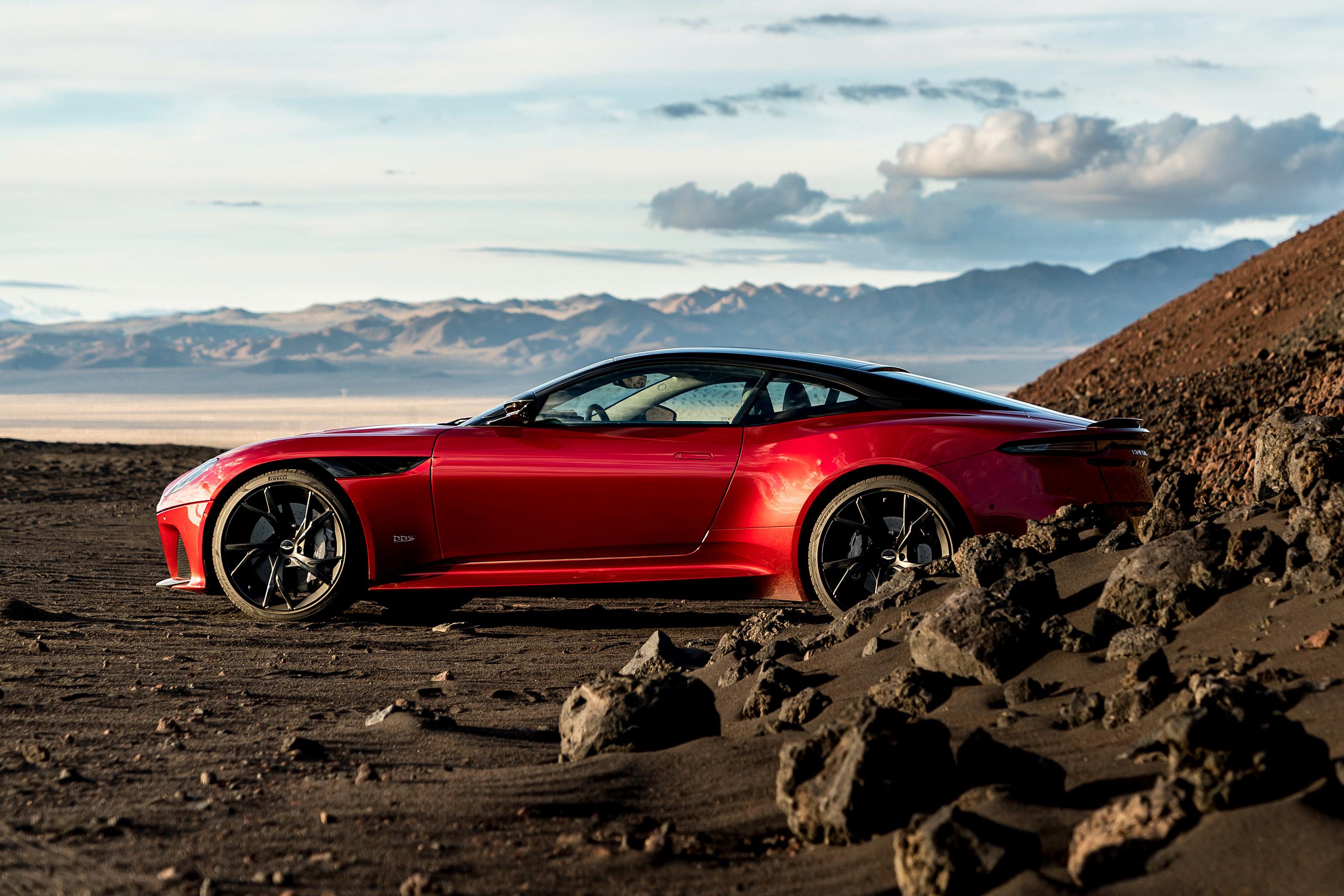 3000x2000 Aston Martin DBS Superleggera HD Wallpaper and Background