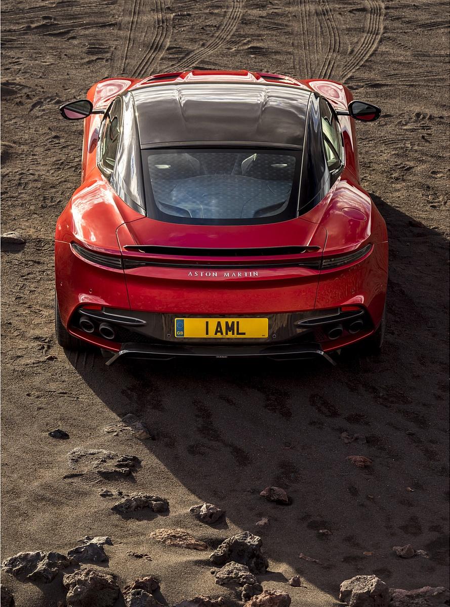 889x1200 Aston Martin DBS Superleggera Rear Wallpaper (15)