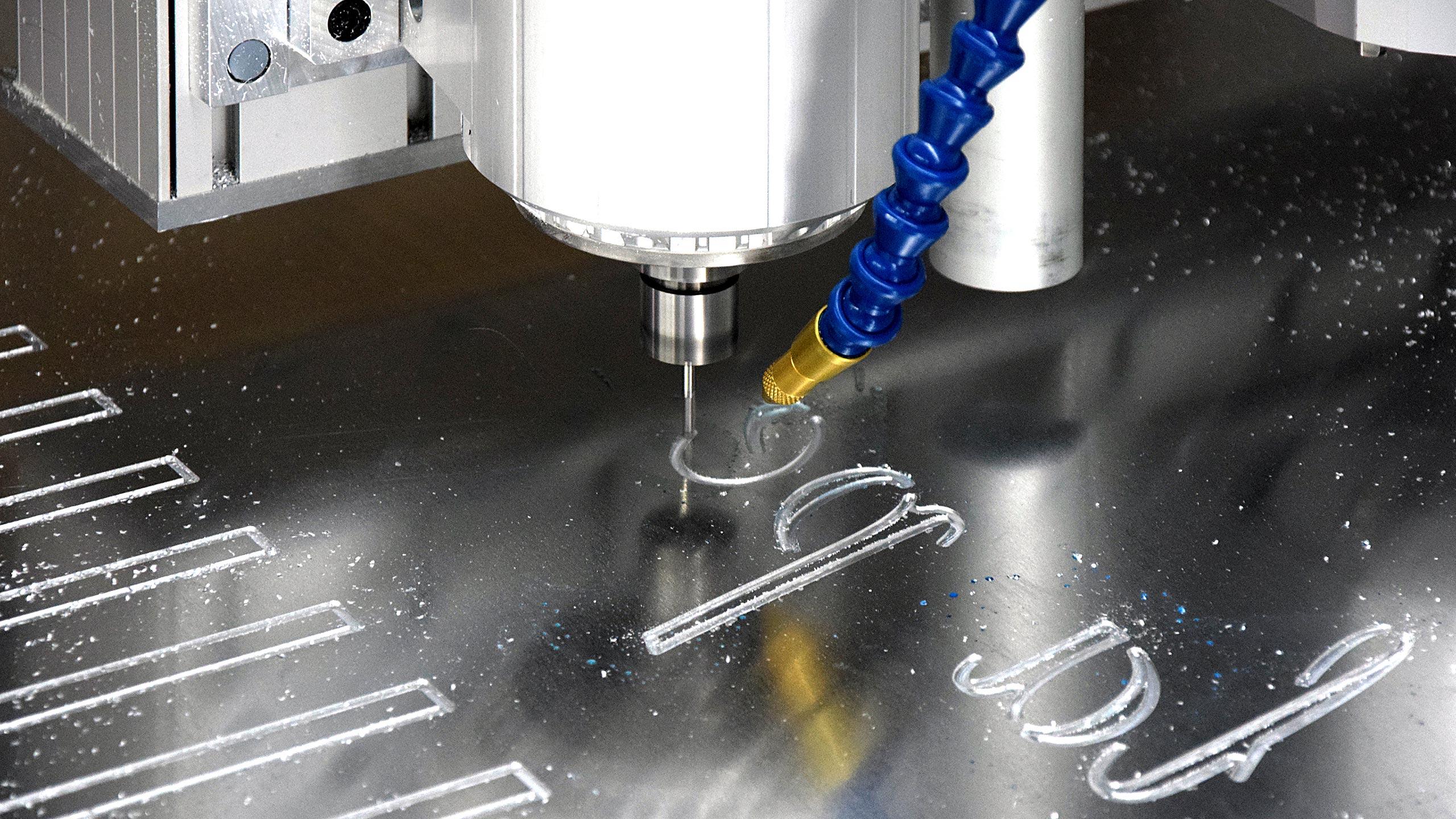 2560x1440 Cutting Services Router