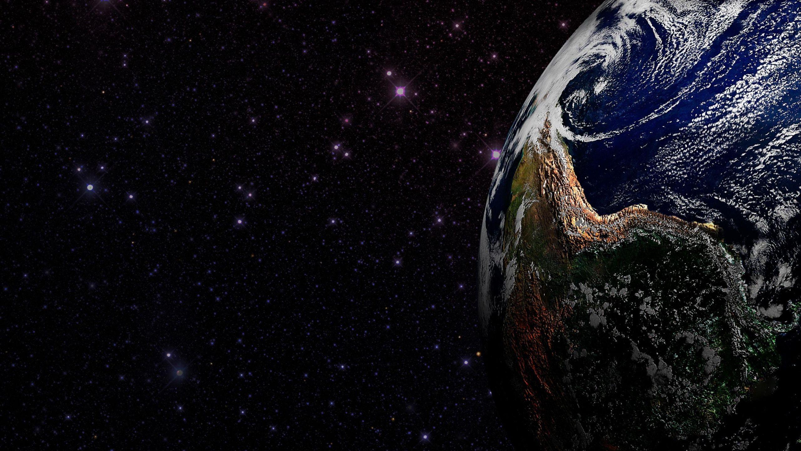 2560x1440 Earth planet, stars, space wallpaper. Hintergrundbilder natur, Holzbilder, Poster