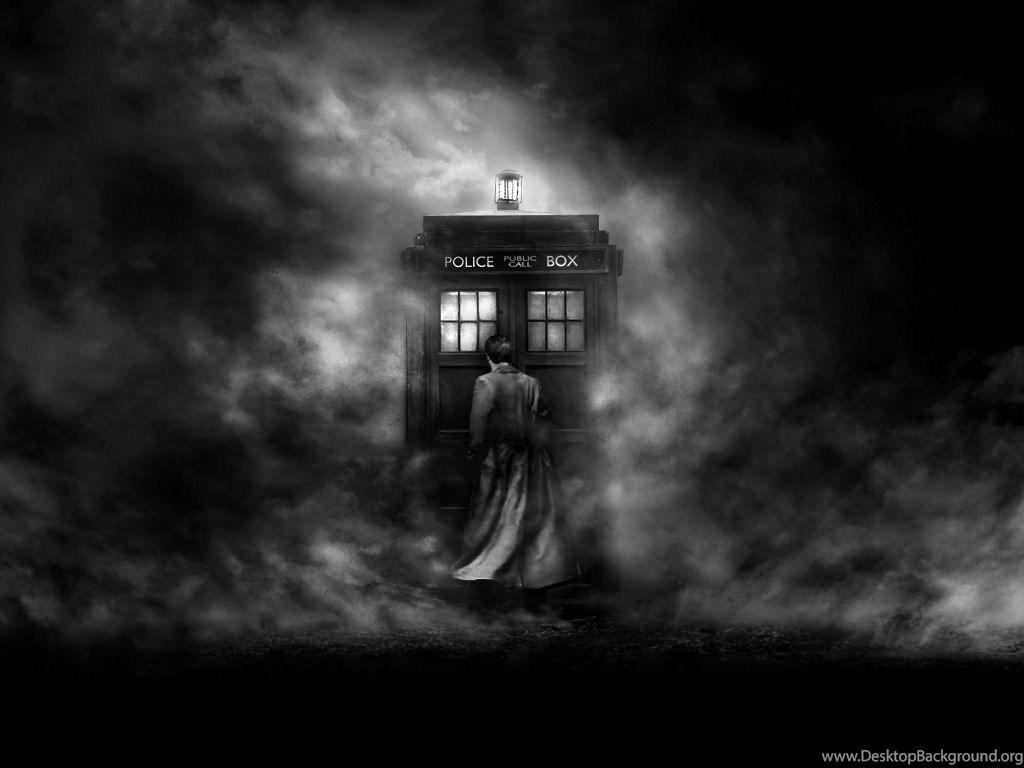 1024x768 Doctor Who's Tardis In Fog Awesome Wallpaper And Cool Background Desktop Background