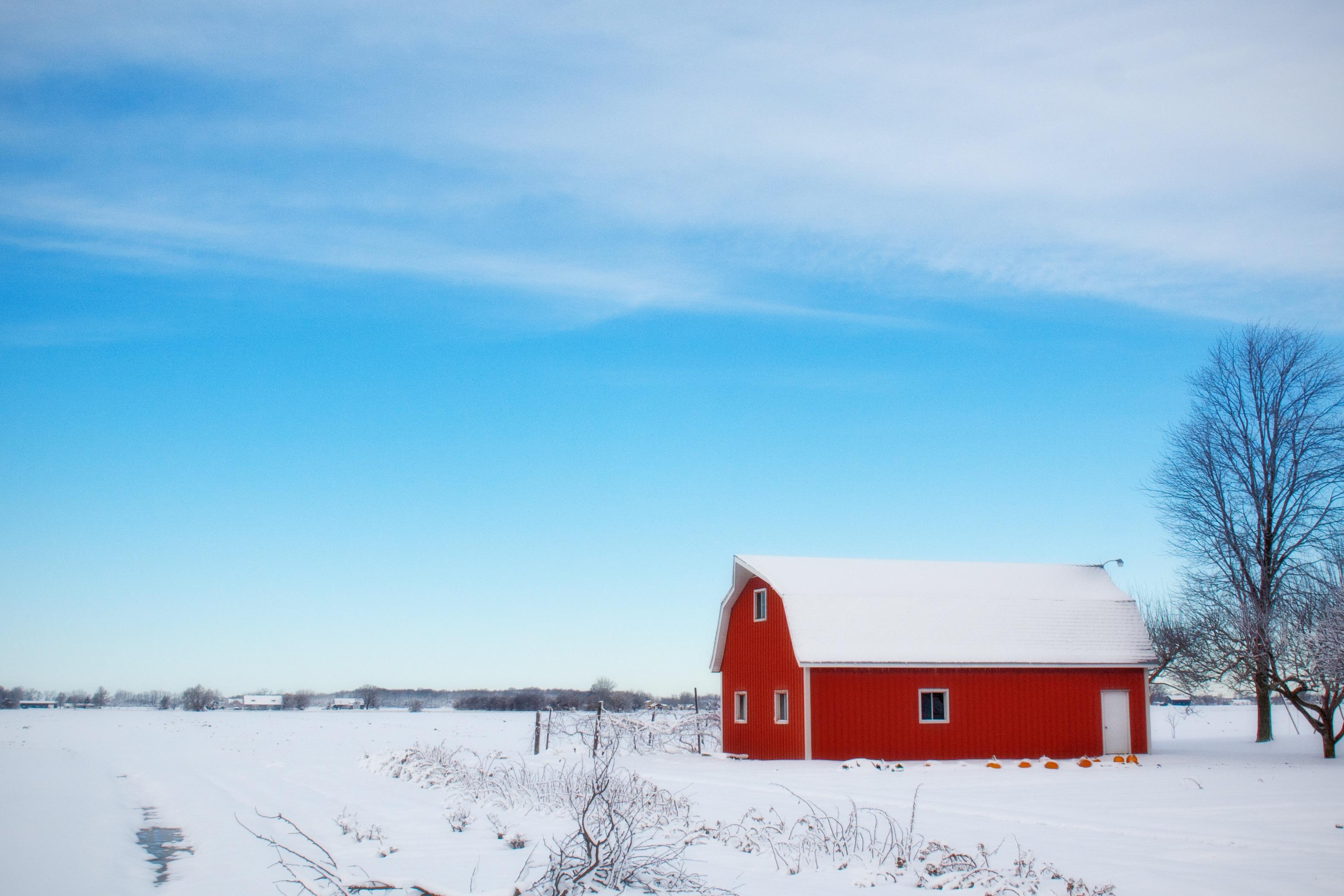 3111x2074 Red Barn House in the Middle of Snow Field During Daytime · Free