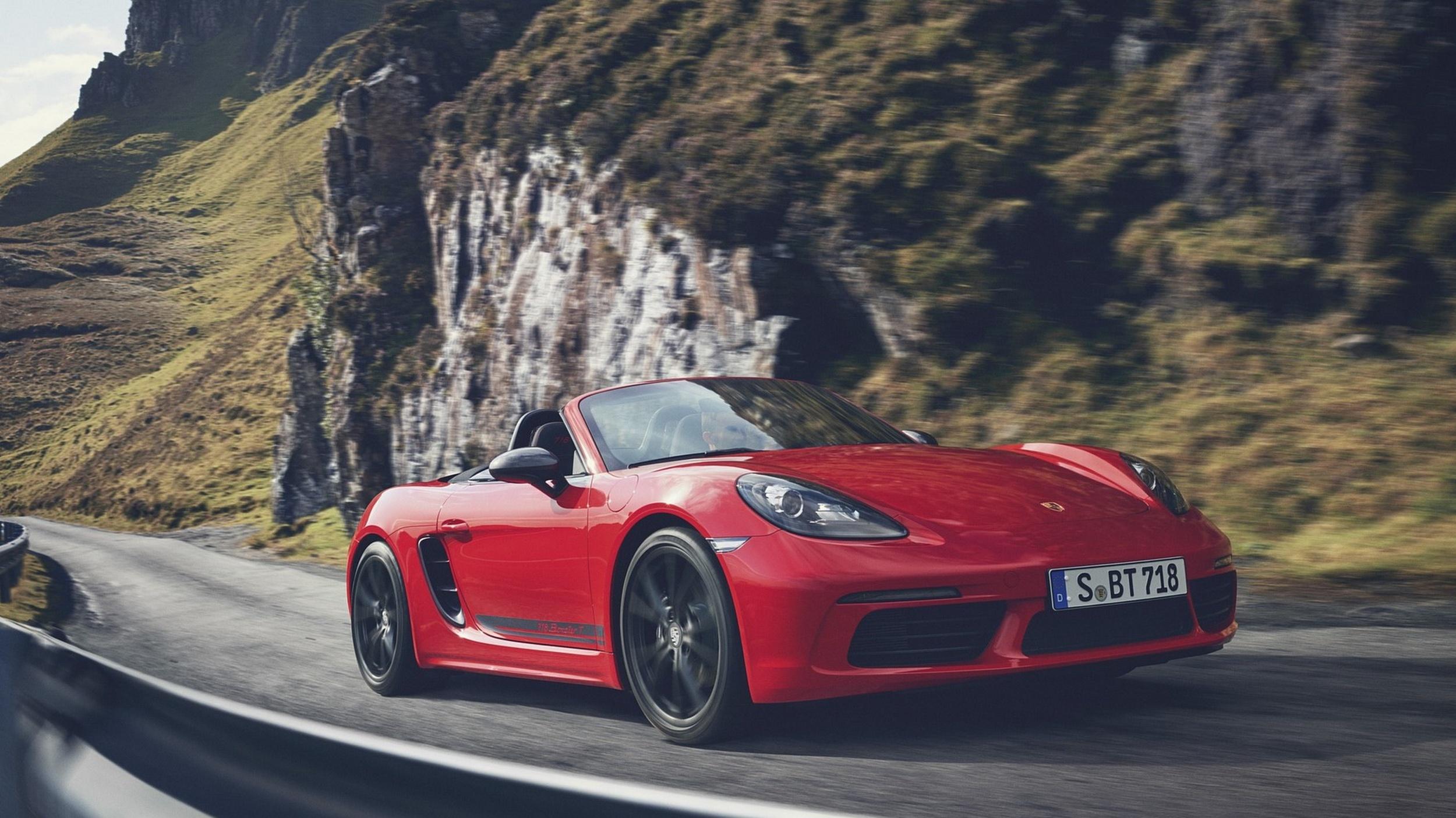2500x1405 Porsche 718 Boxster GTS HD Wallpaper