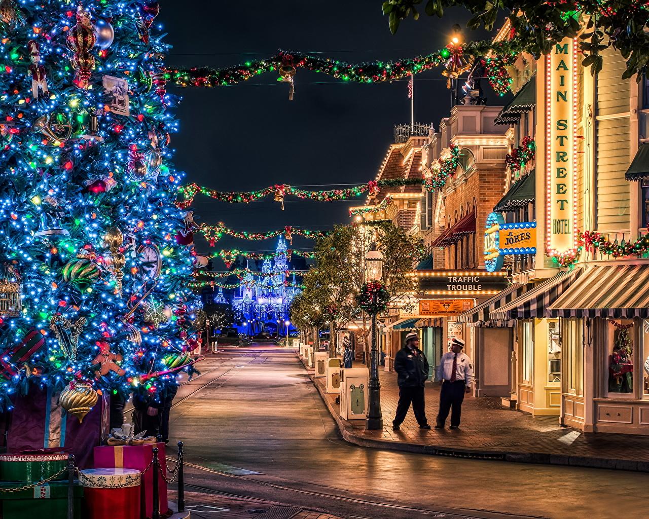 1280x1024 image Anaheim California Disneyland USA HDR Christmas tree park