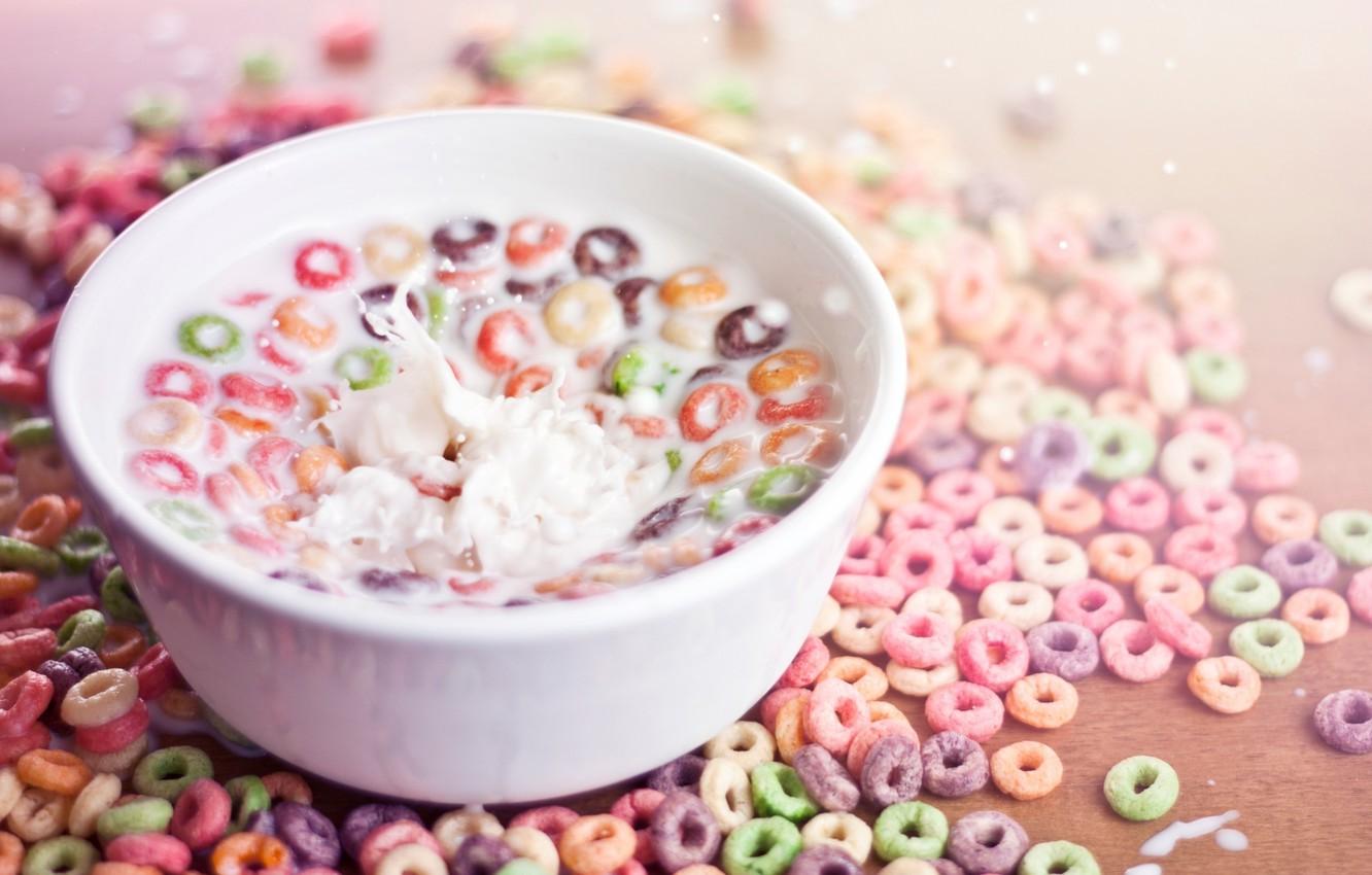 1332x850 Wallpaper squirt, color, Breakfast, milk, plate, cereal, rings image for desktop, section еда