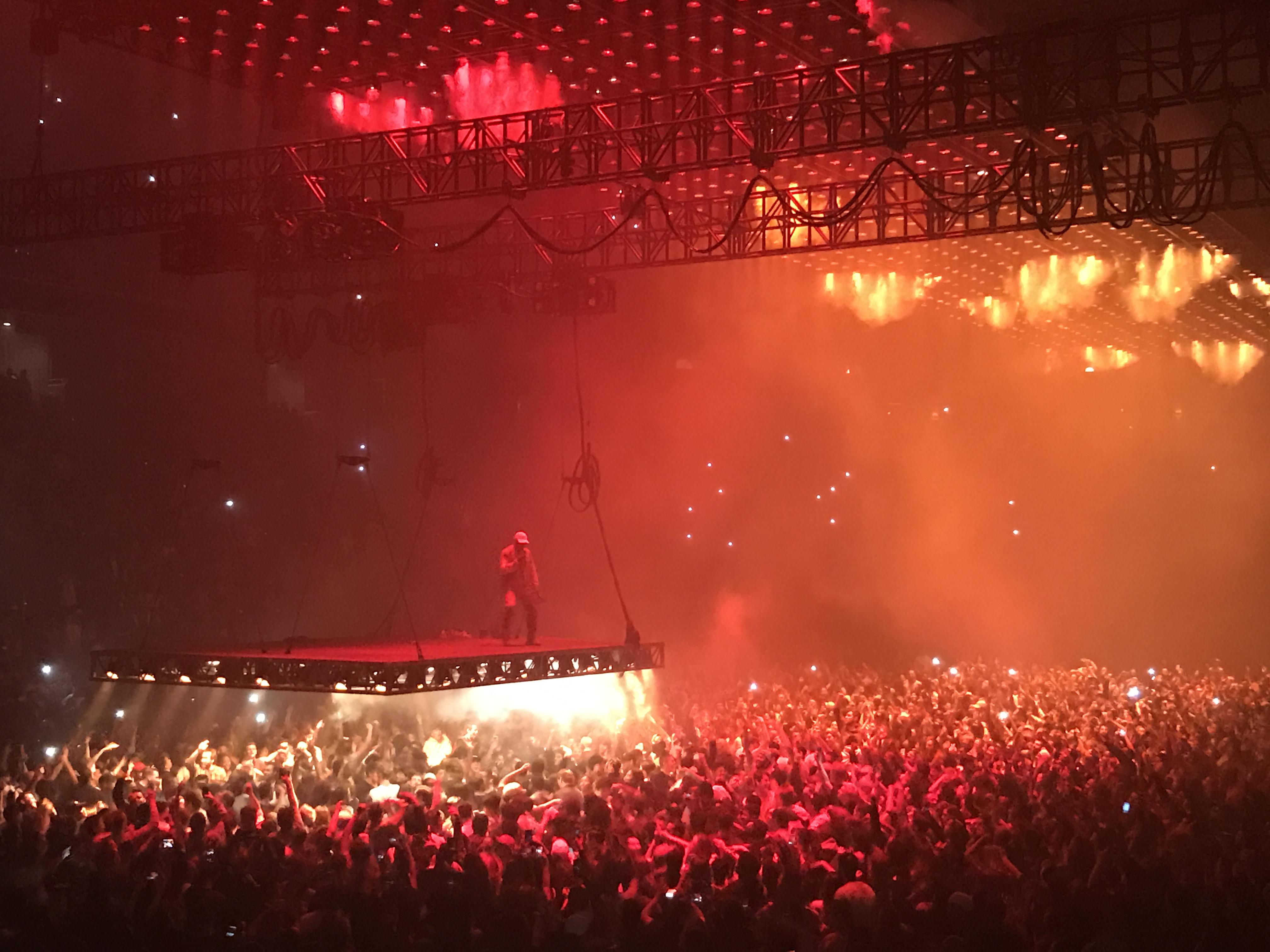 4032x3024 Kanye West Saint Pablo Tour SAP Center 11 17 16