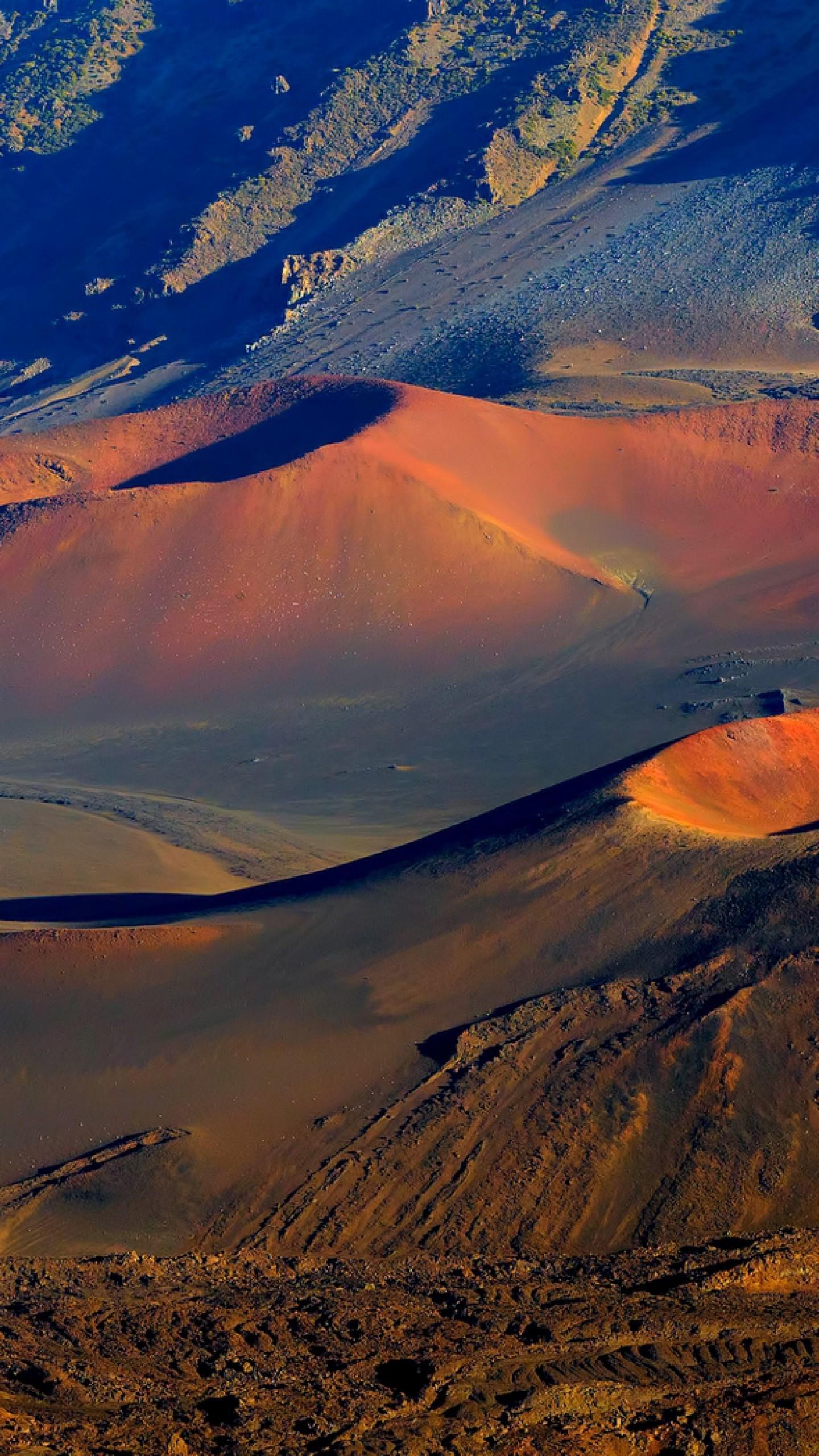 1440x2560 Colorful Desert Wallpaper