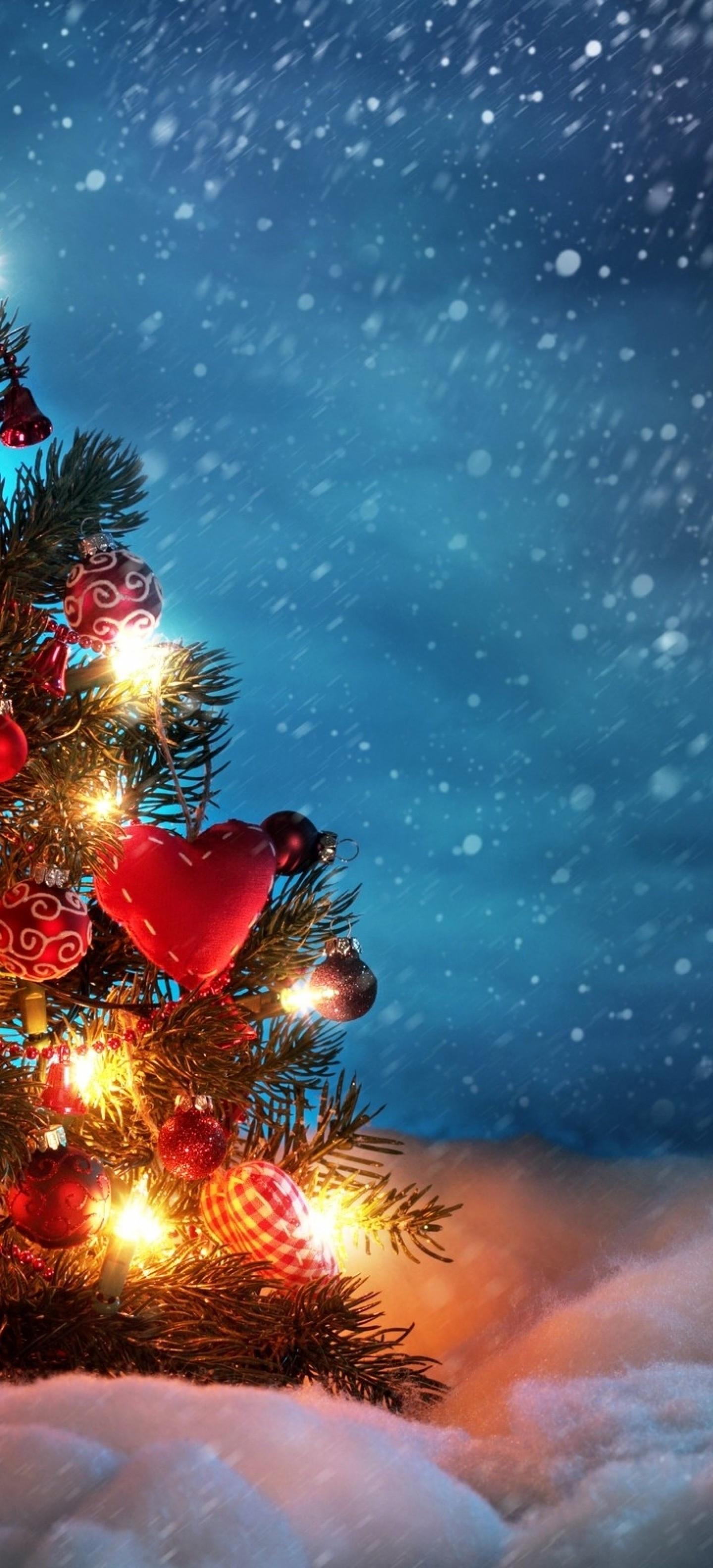 1440x3168 Download 1440x3168 Christmas Tree, Lights, Snow, Winter Wallpaper for OnePlus 8 Pro, Oppo Find X2