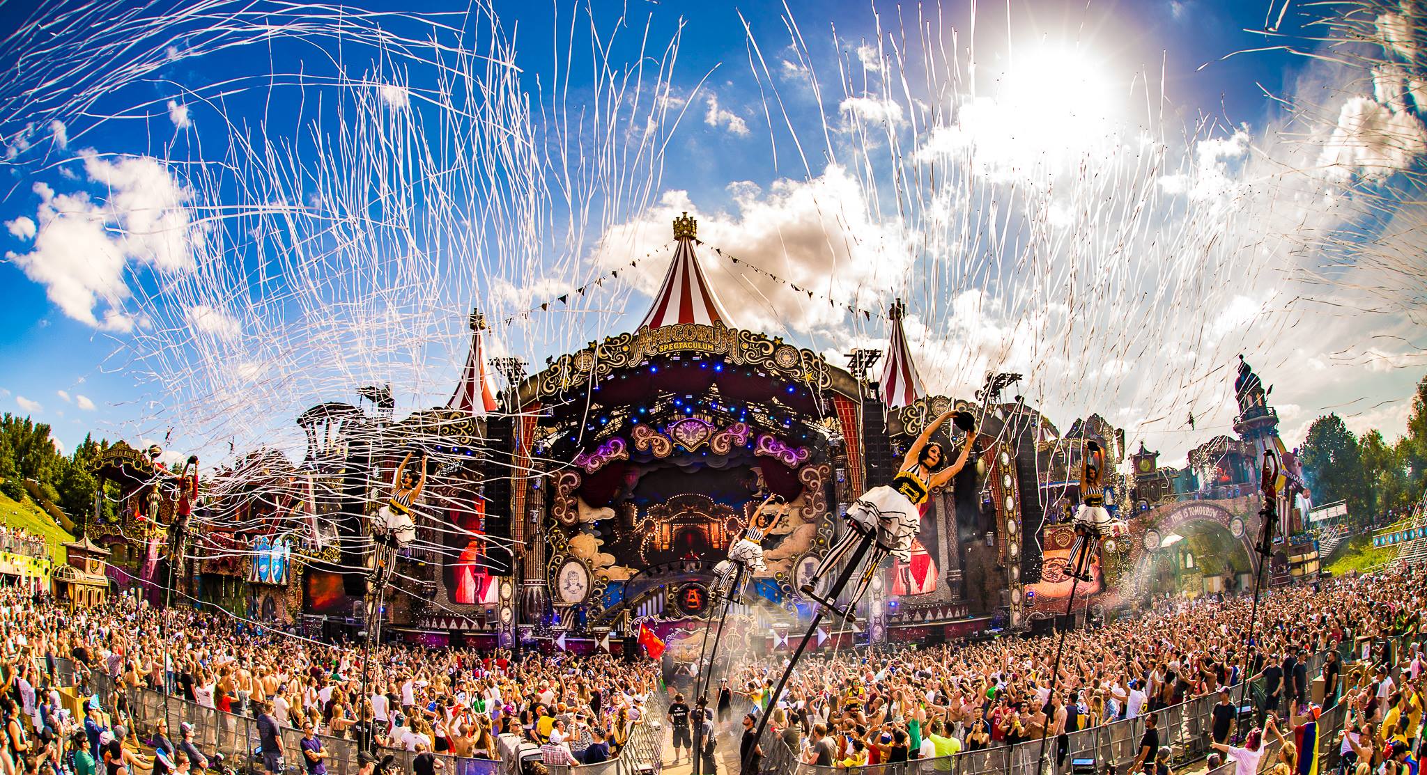 2048x1113 How to get to Tomorrowland 2018 ?