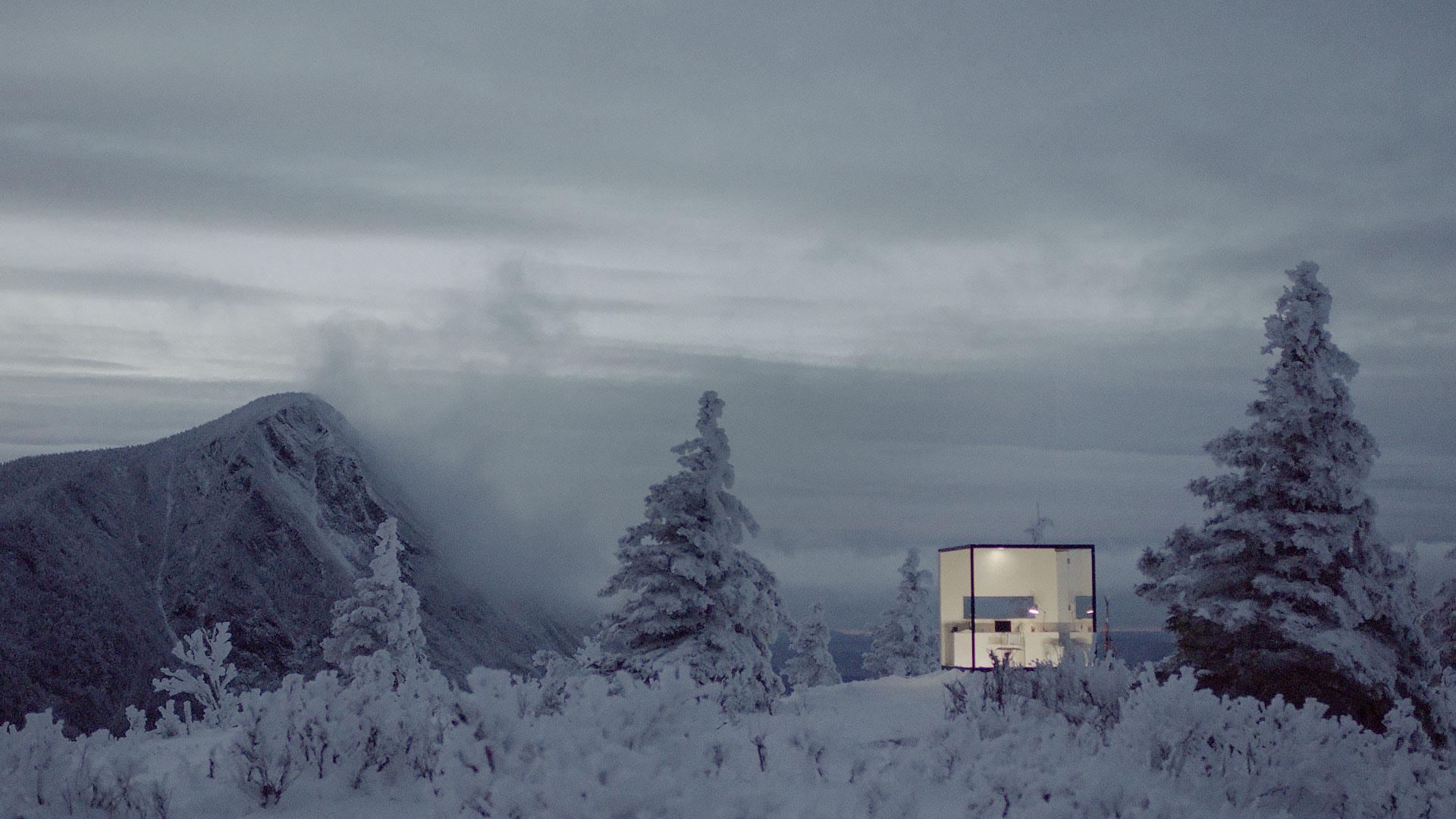 1920x1080 Coors Light Built An Out Of Office Office In The Mountains Of Quebec