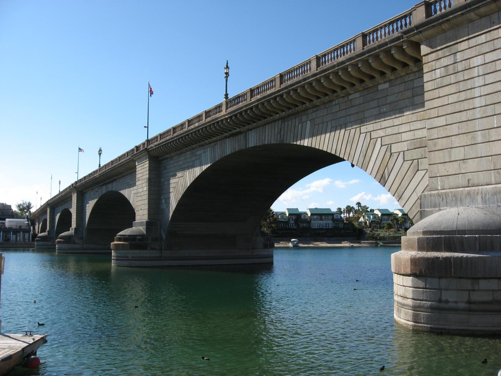 1600x1200 London Bridge (Lake Havasu City)