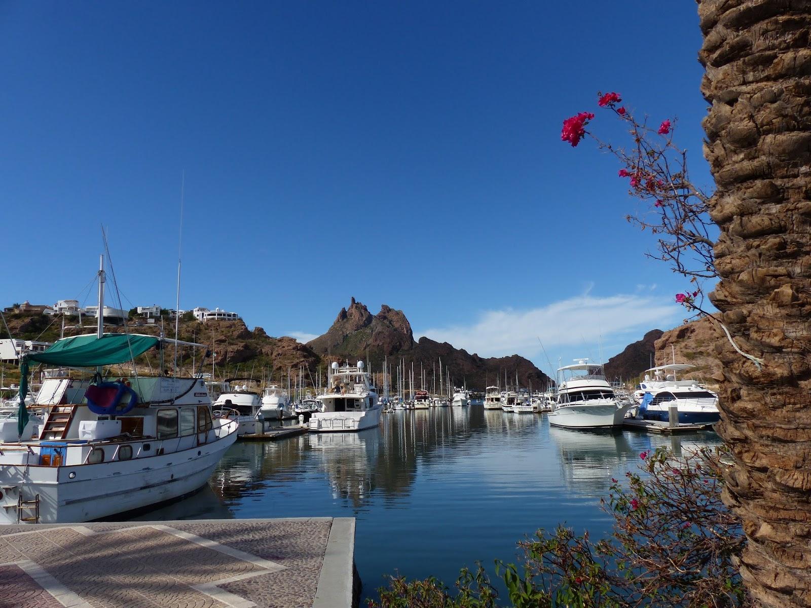 1600x1200 Land Cruising Adventure: San Carlos. Sonora