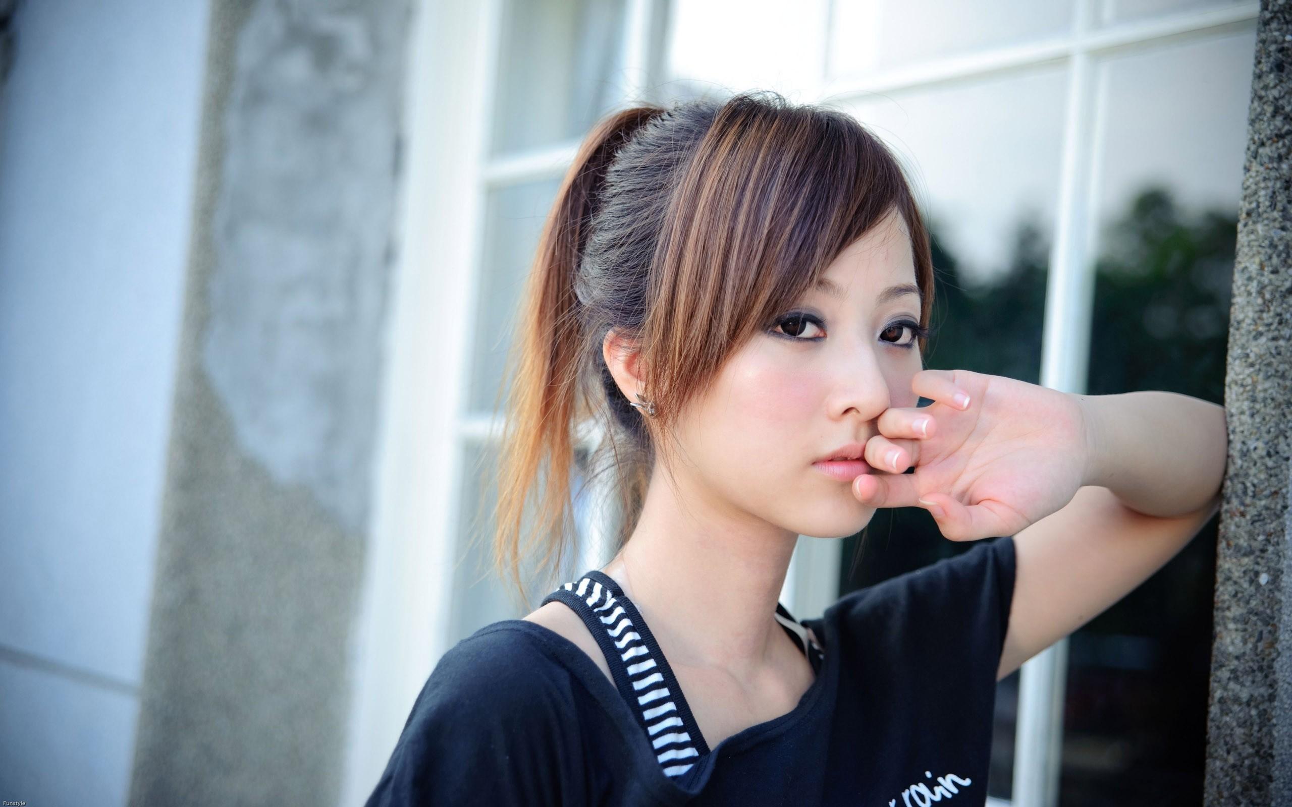 2560x1600 Most Beautiful Women HD