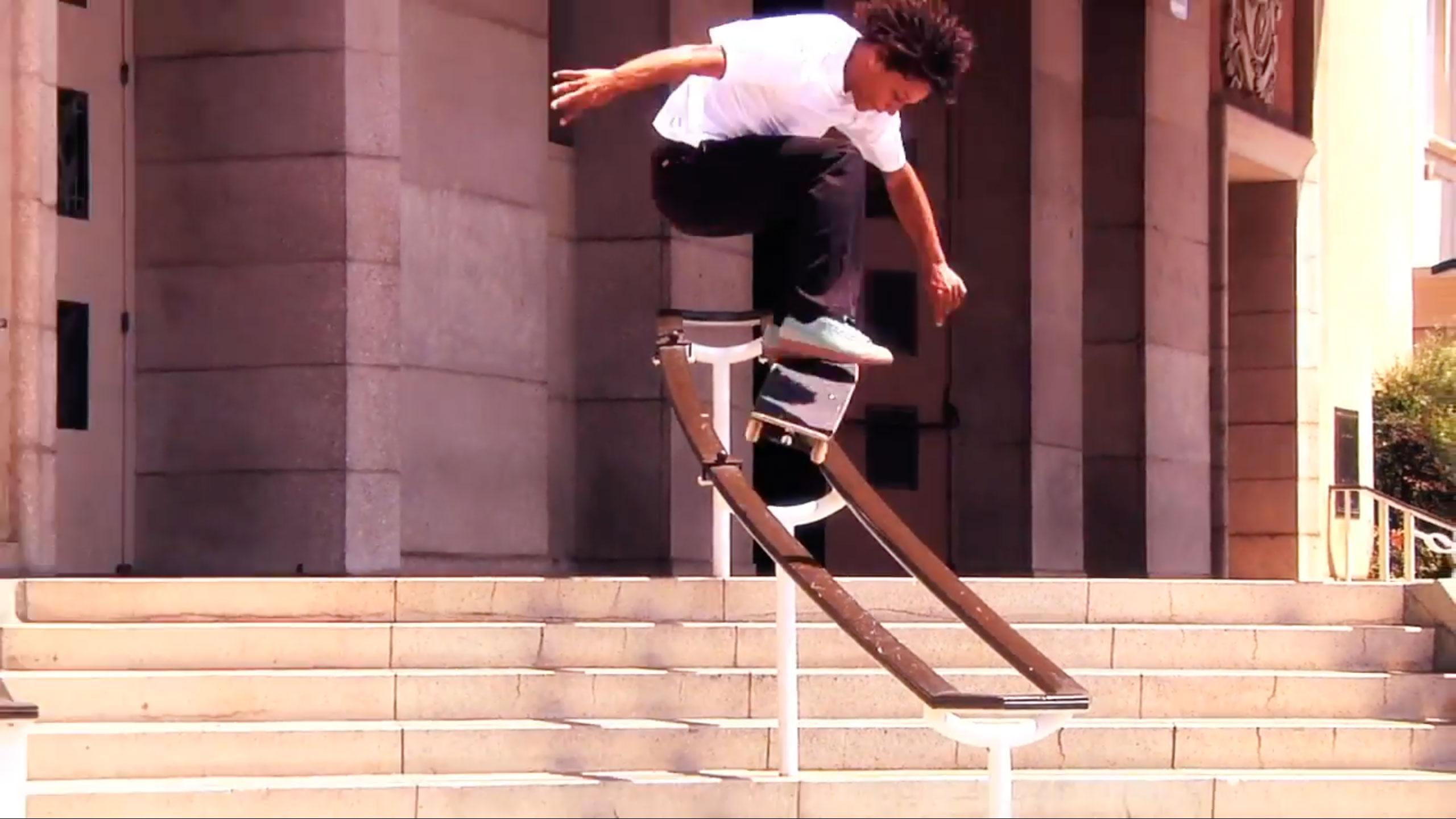 2560x1440 Free Skate Magazine Supreme x Nike SB: King Puppy