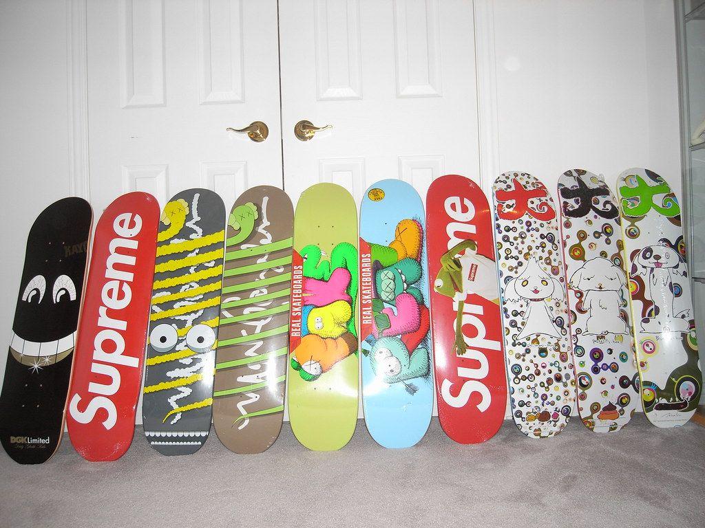 1024x768 Kaws X Supreme Wallpaper