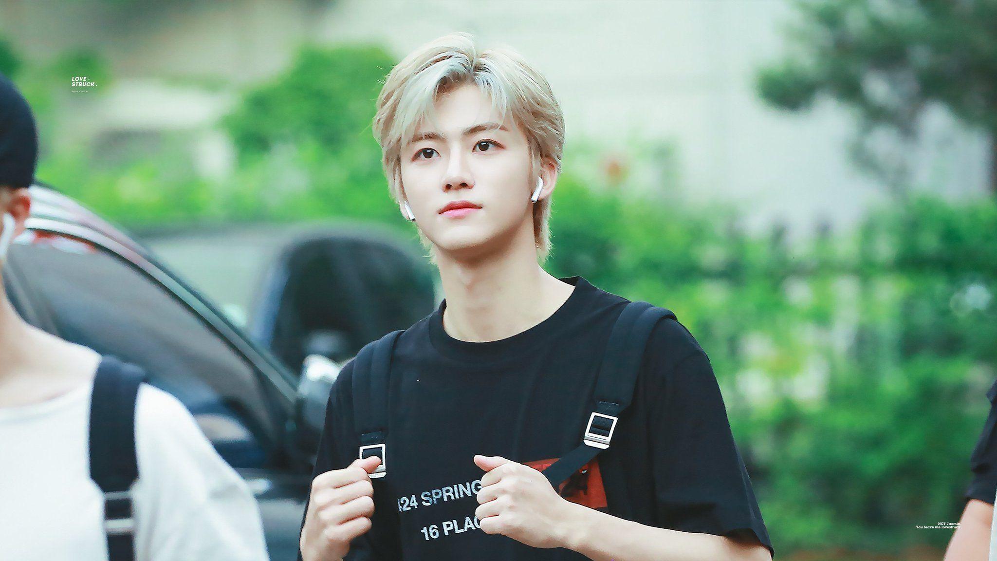 2048x1152 LOVESTRUCK. on Twitter. Nct, Nct yuta, Nct dream