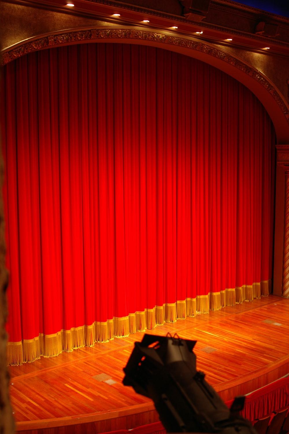 1000x1498 Stage Fright Picture. Download Free Image