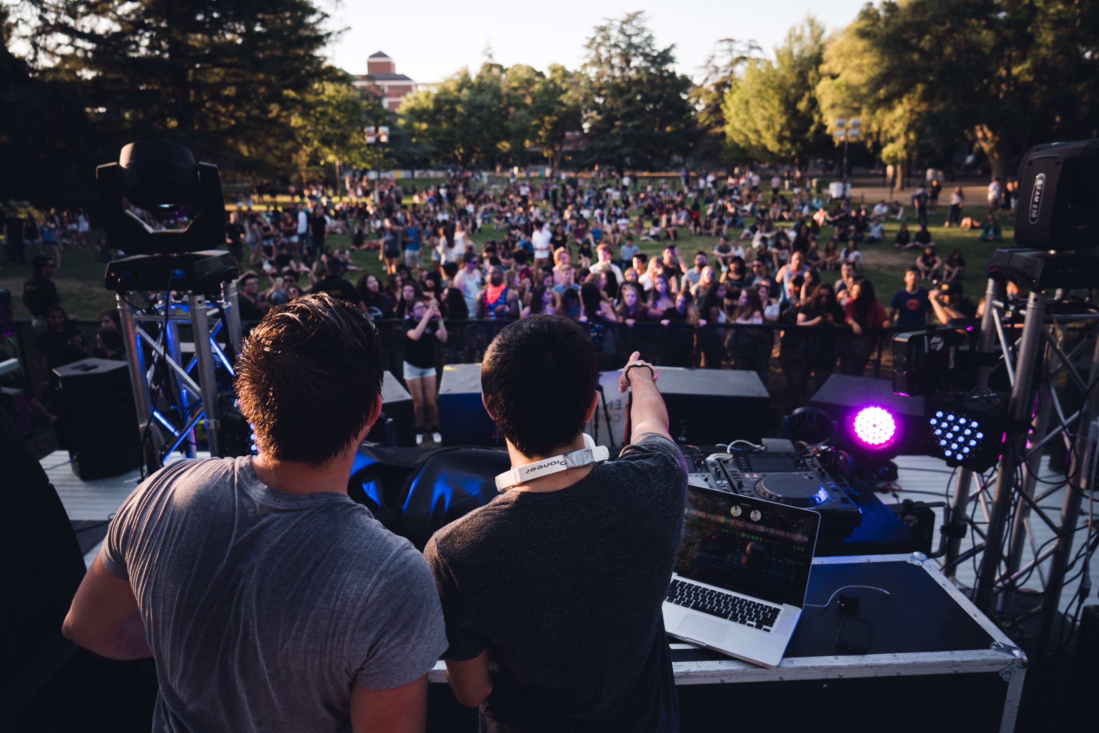 3840x2561 concert, crowd, dance, dj, dj party, drum and bass, dub step, electronic music, entertainment, fans, festival, live, performance, set, show, trance, trap, young people 4k wallpaper