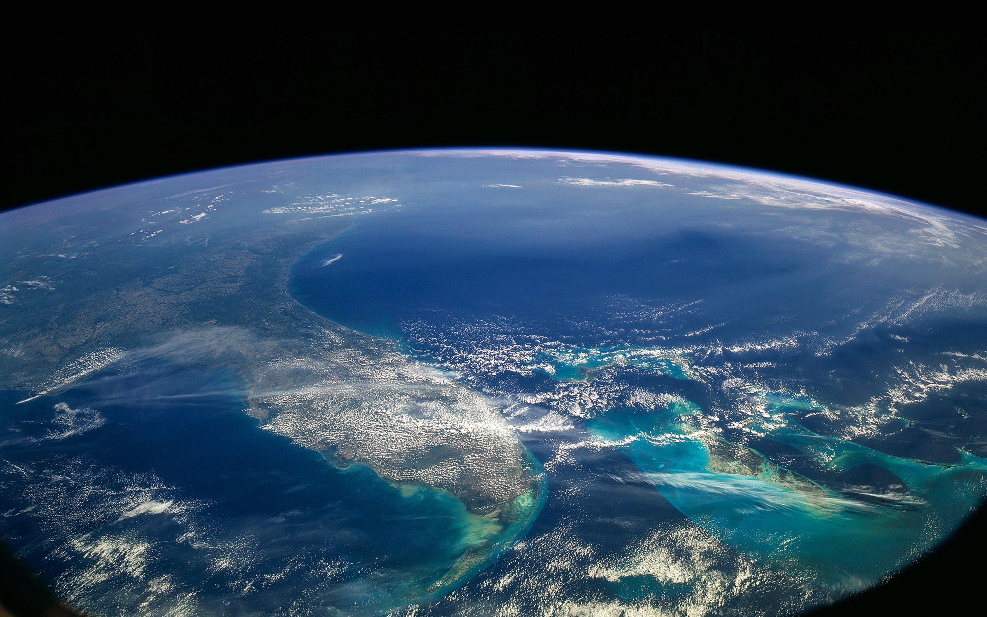 3840x2400 Wallpaper Alien View Of Earth Space