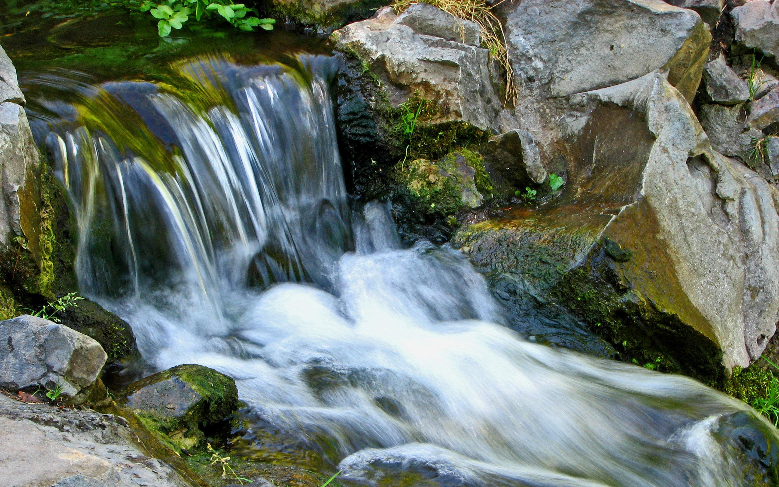 2560x1600 Water Flow