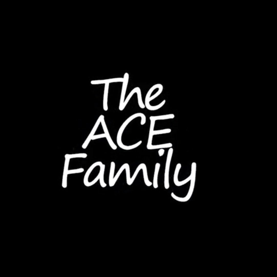 1081x1080 Ace Family Wallpaper