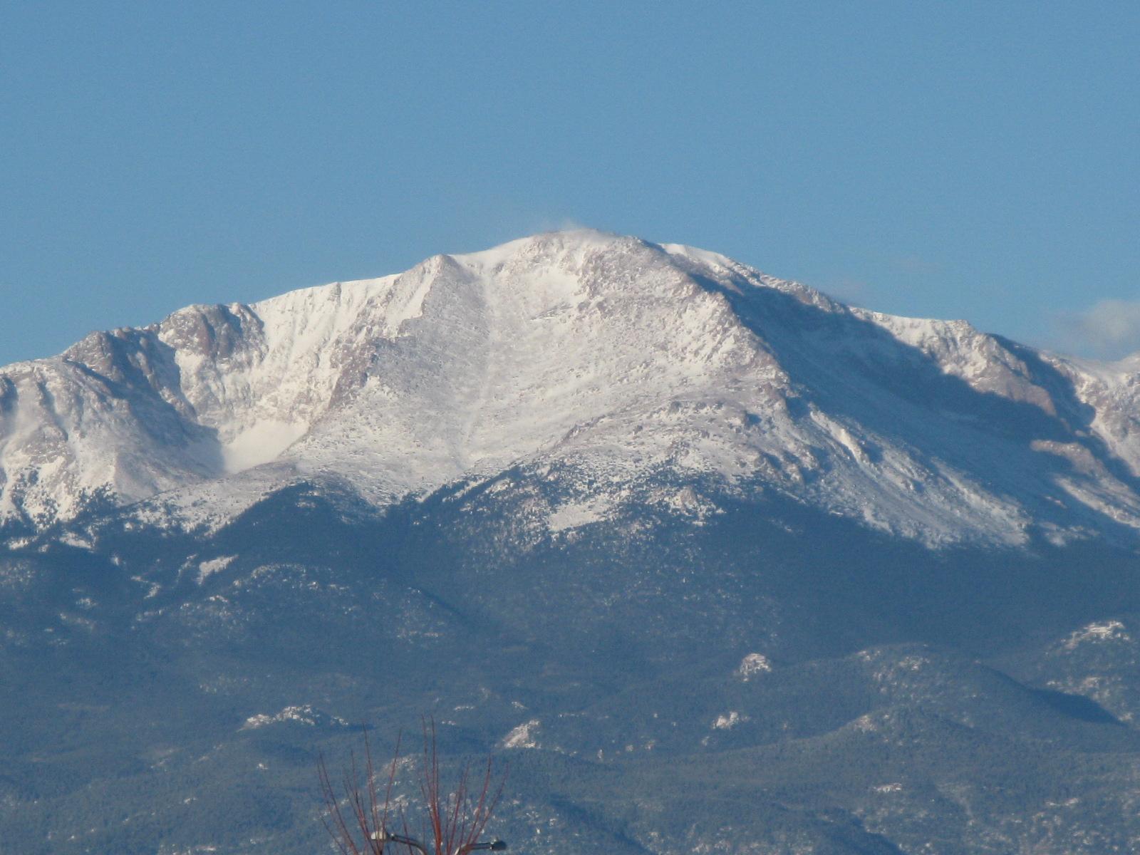 1600x1200 Pikes Peak. Evergreen's Big Chili Cook Off