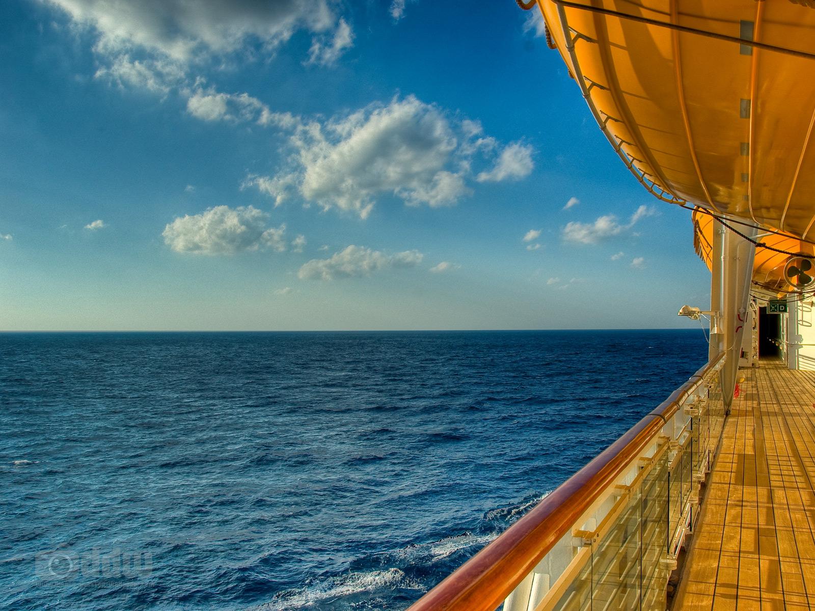 1600x1200 all new pix1: Cruise Wallpaper