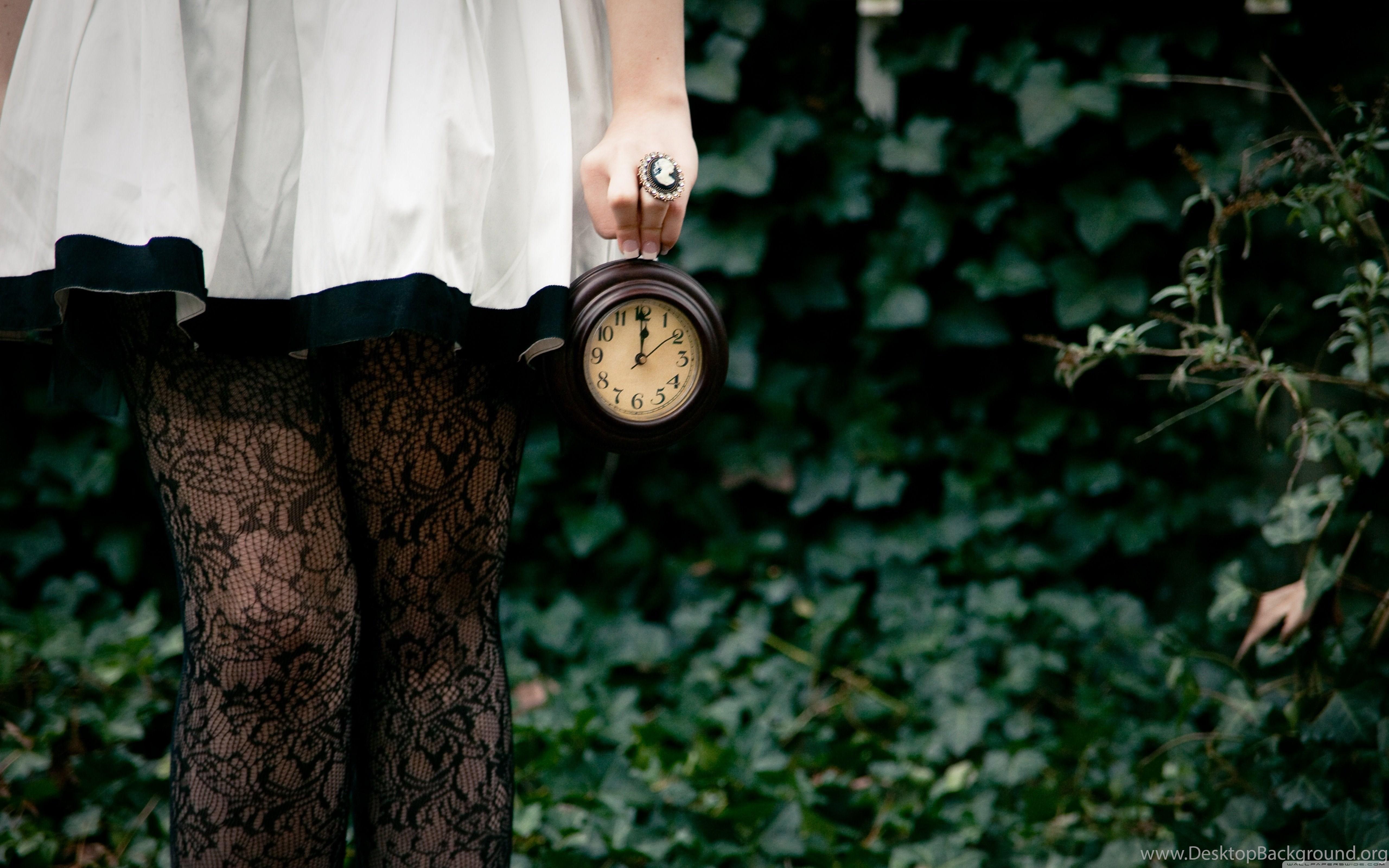 5120x3200 No Time To Say Hello, Goodbye Alice In Wonderland White Rabbit. Desktop Background
