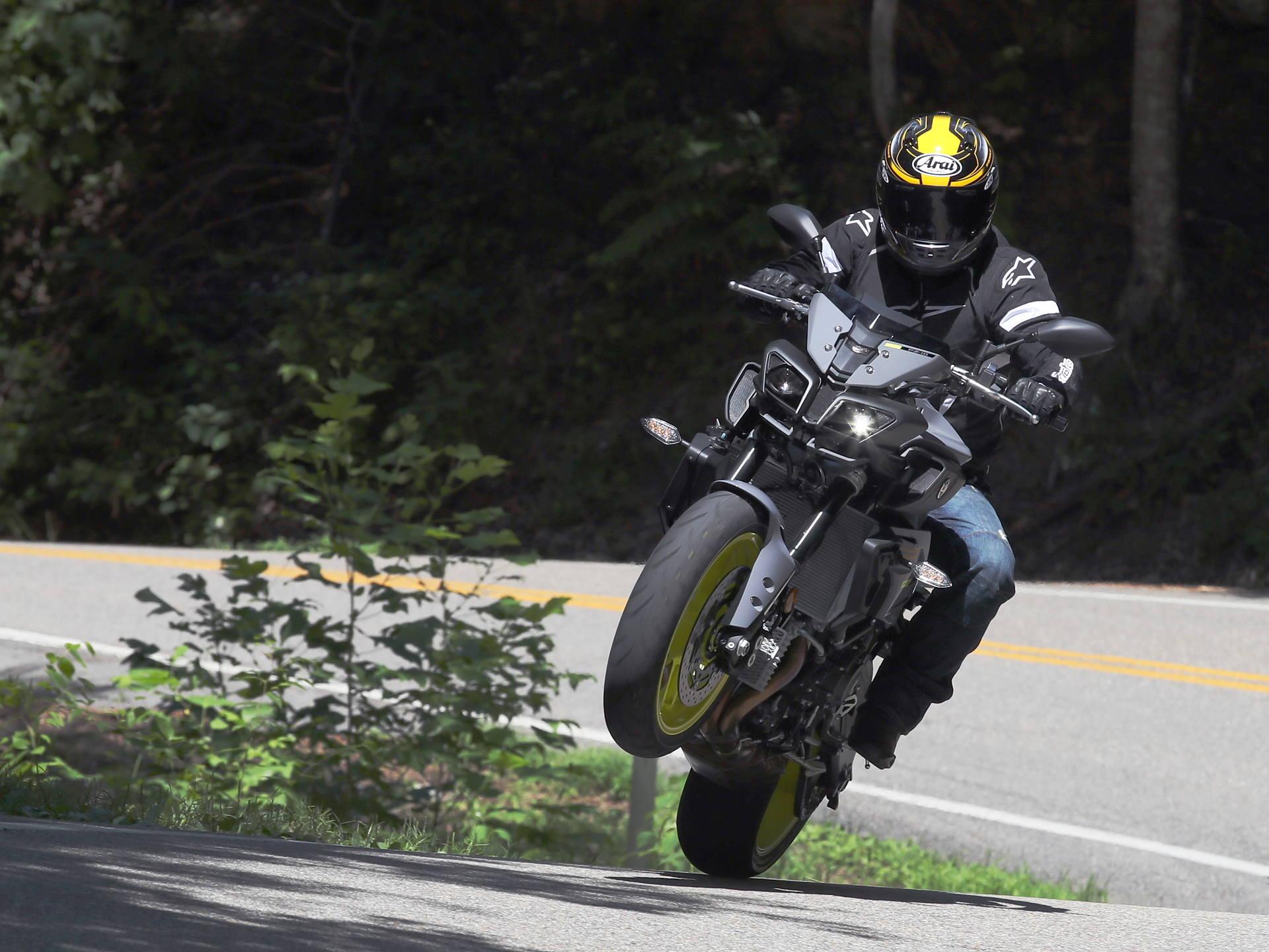 1920x1440 Yamaha FZ 10: MD First Ride. MotorcycleDaily.com News, Editorials, Product Reviews And Bike Reviews