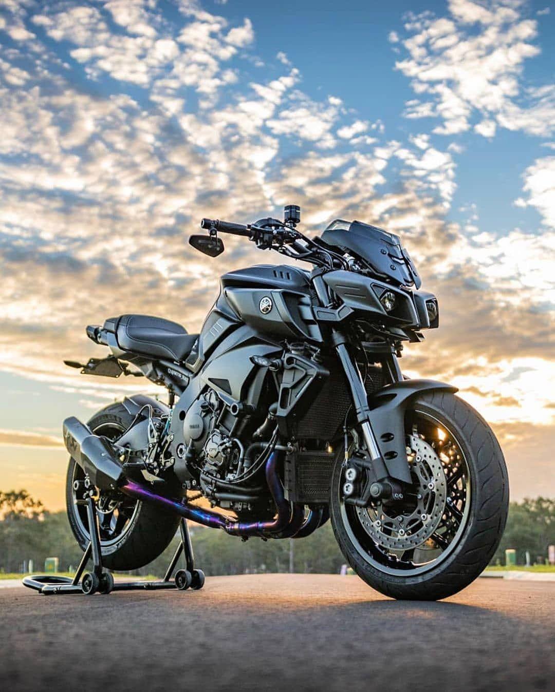 1080x1348 Yamaha MT 10