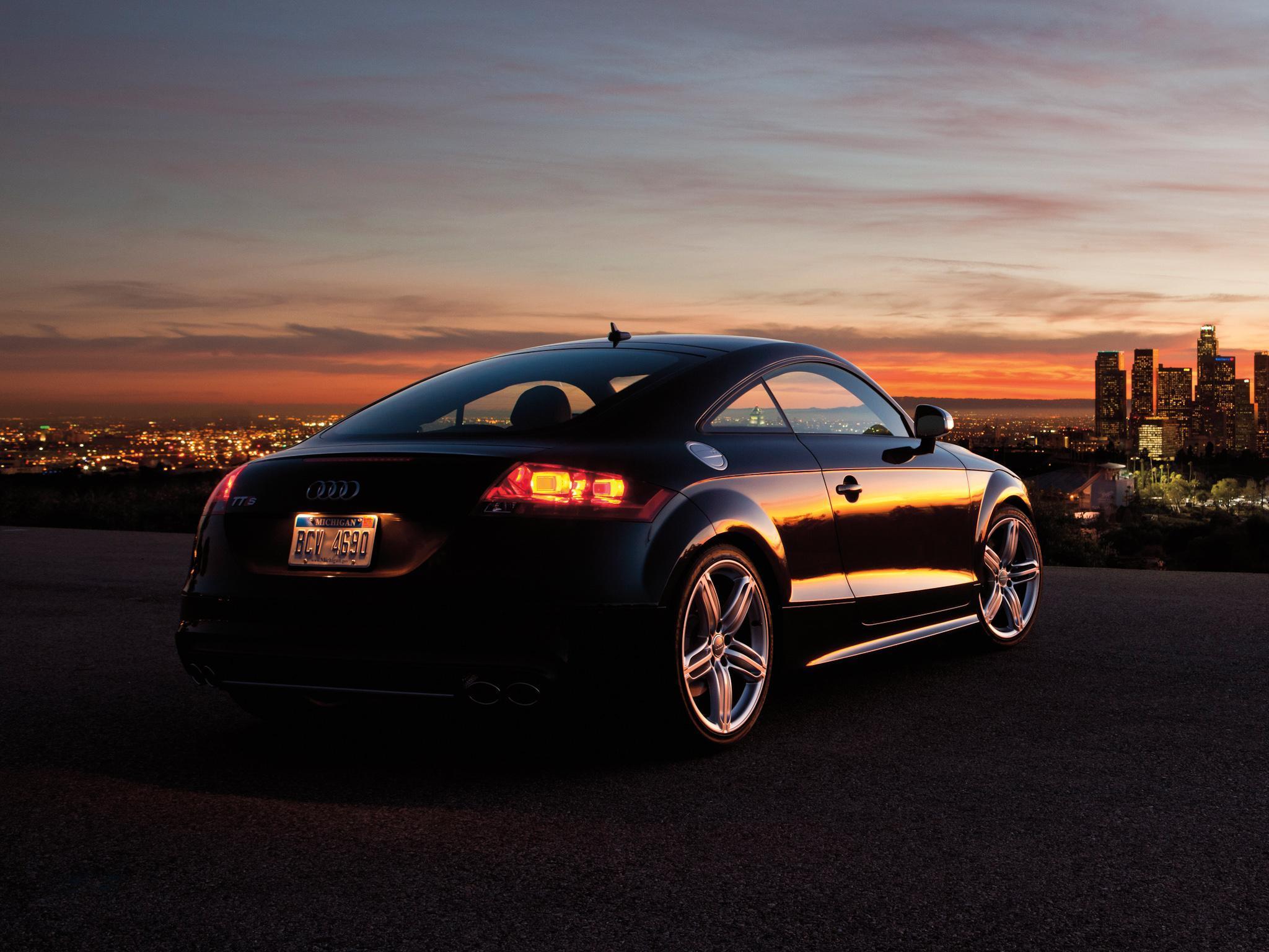 2048x1536 Audi TT Wallpaper