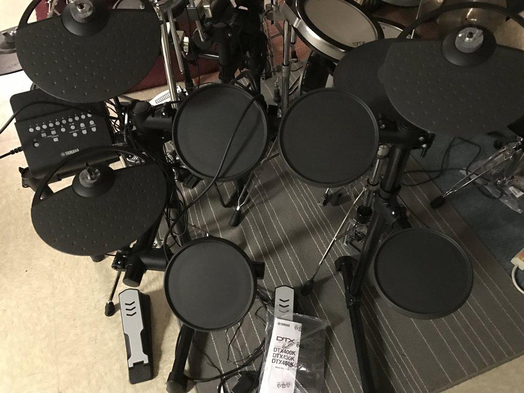 1024x768 Yamaha Electronic Drum Set DTX 400 BONUS (FREE) Set Of Vic Firth Headp