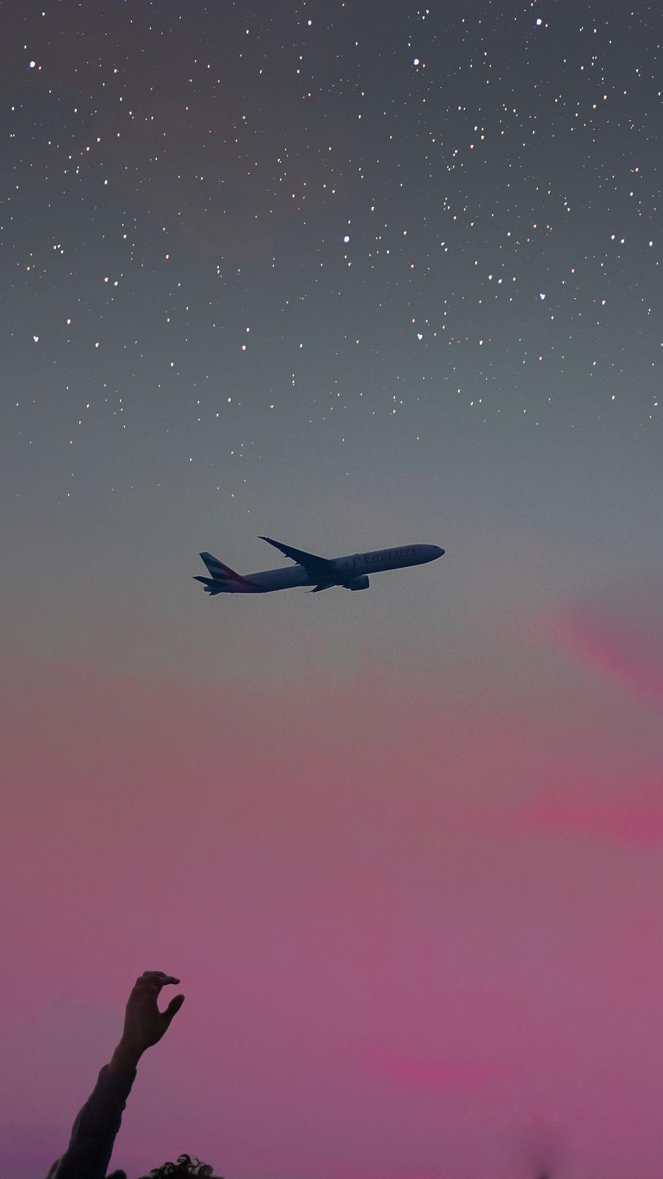 938x1668 Download Wallpaper 938x1668 Airplane, Hand, Sky, Stars, Flight, Inspiration Iphone 8 7 6s 6 For Parallax HD Background