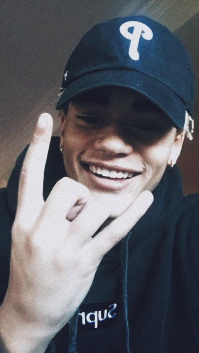 675x1200 when u smile, i smile ت zion kuwonu