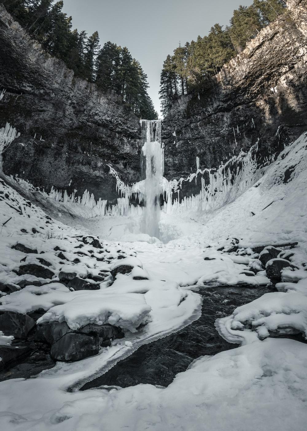 1000x1400 Winter River Picture. Download Free Image