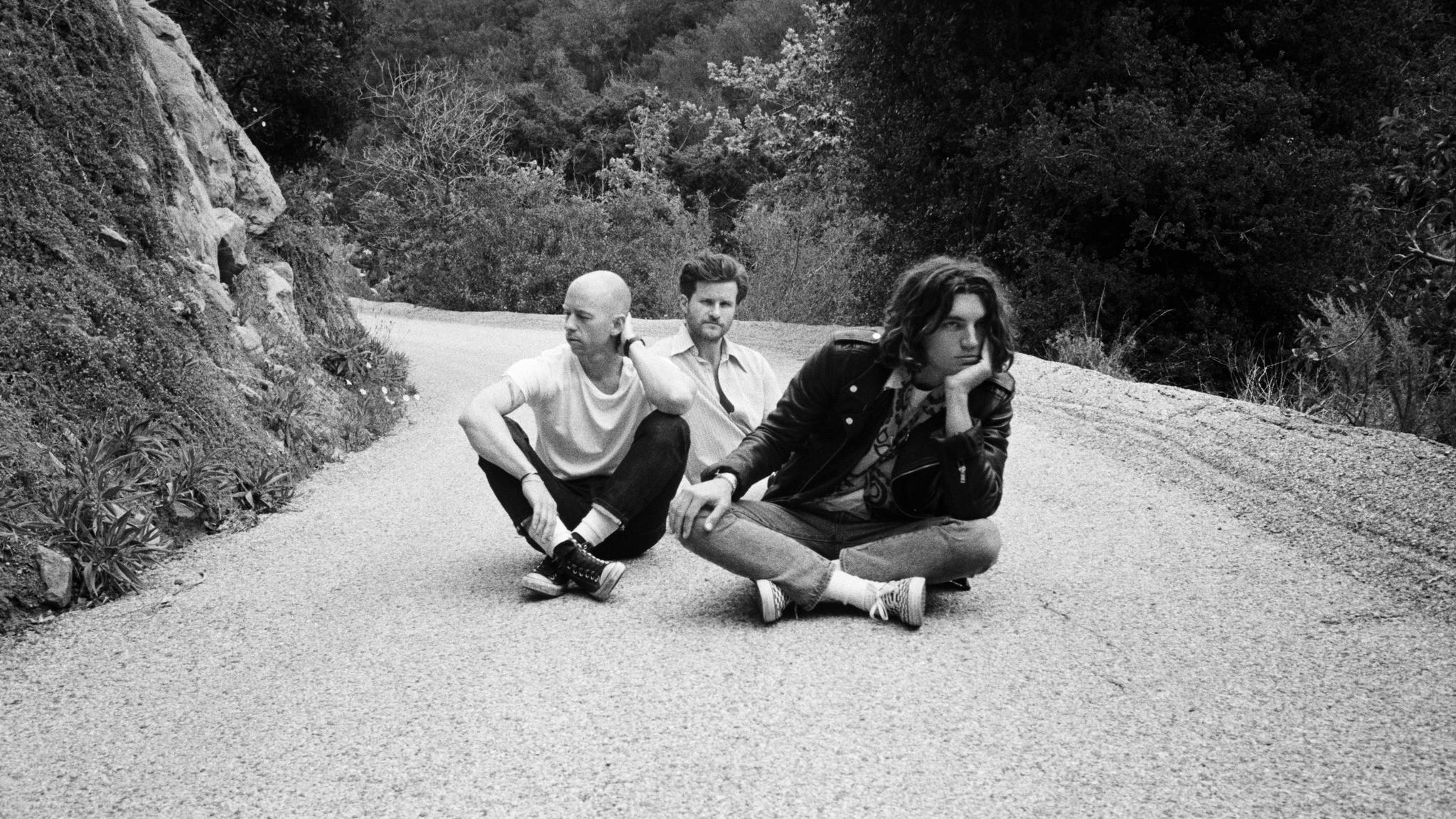 2048x1152 Lany Wallpaper