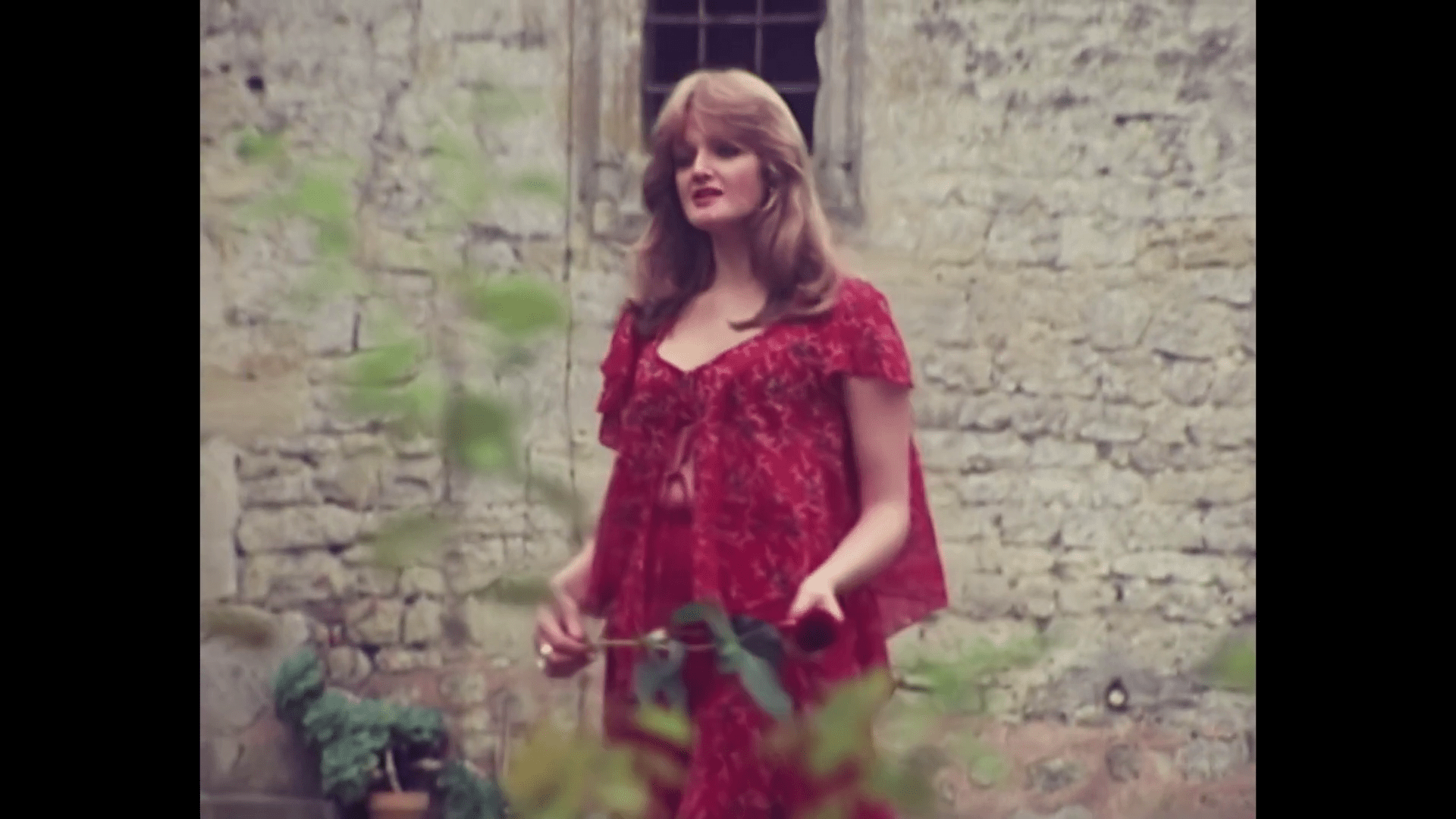 1920x1080 Watch Bonnie's Earliest Music Videos in HD