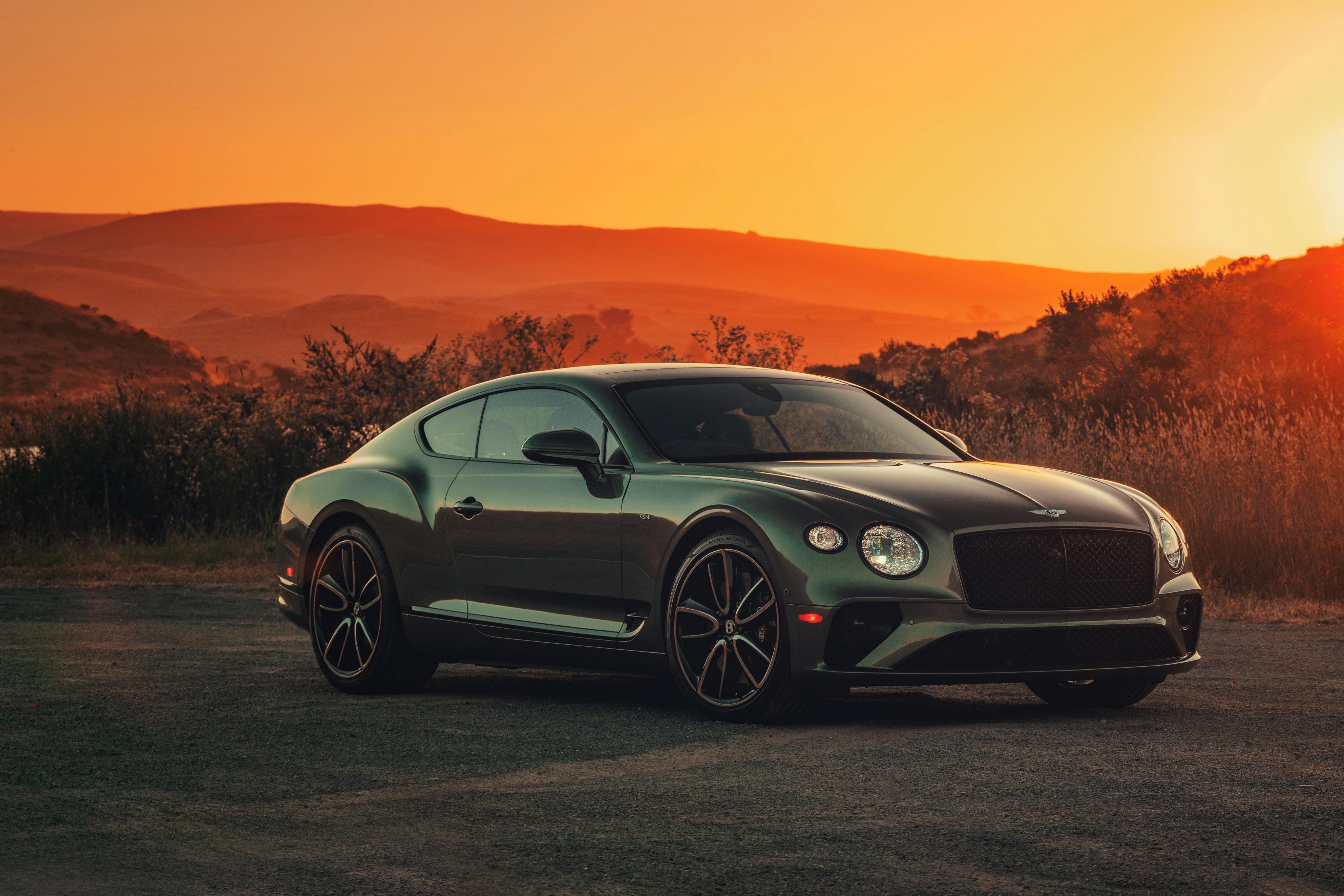 4096x2731 Bentley Continental GT V8 4k Ultra HD Wallpaper