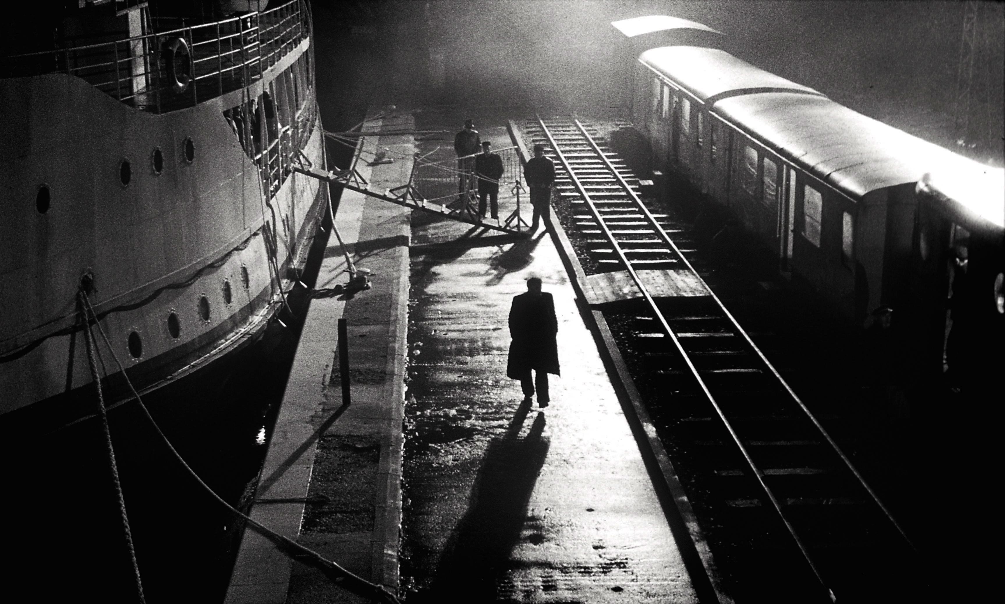 3453x2076 Film Noir